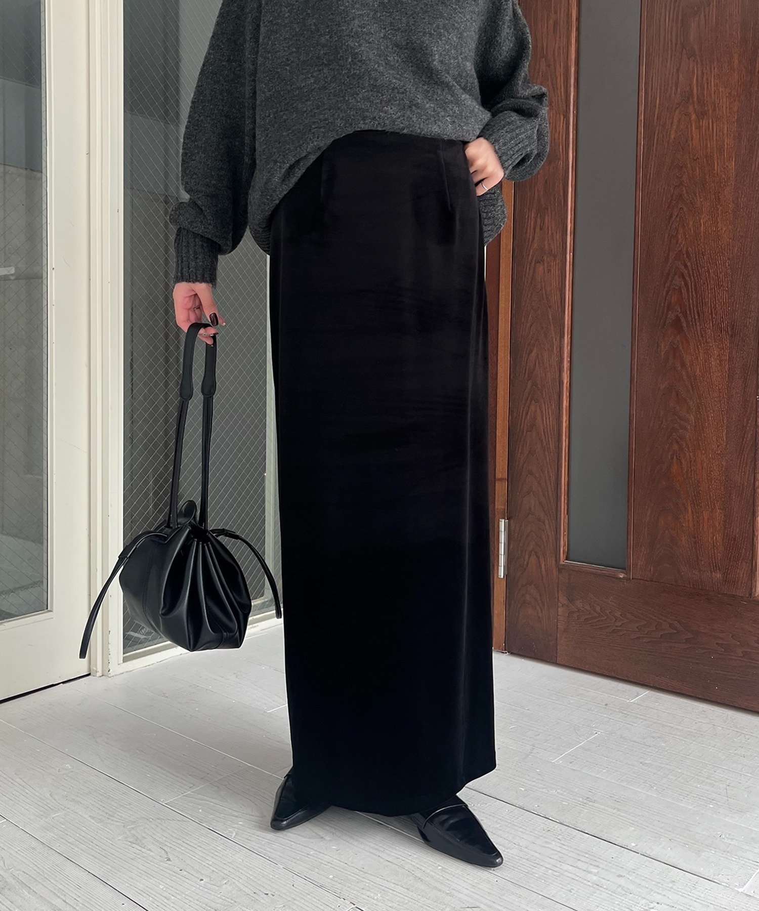 【カプリシューレマージュ/CAPRICIEUX LEMAGE】の【低身長サイズあり】ベロアIラインスカート インテリア・キッズ・メンズ・レディースファッション・服の通販 founy(ファニー) 　ファッション　Fashion　レディースファッション　Fashion for Women　スカート　Skirts　おすすめ　Recommended / Our Picks　カーディガン　Cardigan, Knitwear　ジャケット　Jacket, Outerwear　スウェット / スエット　Sweatshirt, Sweatwear　スキッパー　Skipper, Open Collar　トレンド　Trend, Trending Now　ベロア　Velour, Soft Velvet　エレガント 上品　Elegant　ブラック|ID: prp329100004791984 ipo3291000000034829345