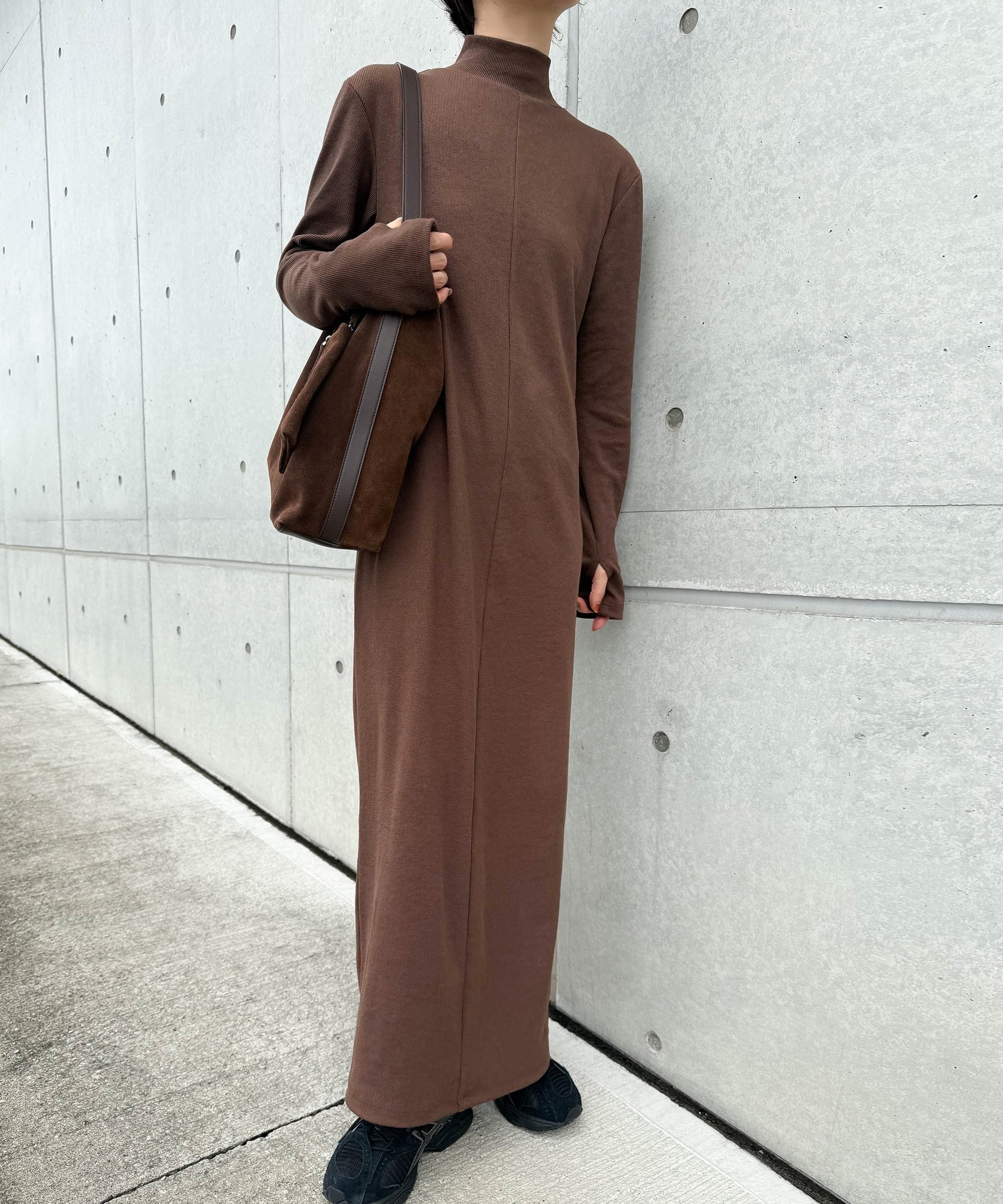 【セレクトモカ/SELECT MOCA】の累計販売10,000枚突破/フィンガースリーブプチハイリブワンピース【bySON】 インテリア・キッズ・メンズ・レディースファッション・服の通販 founy(ファニー) ファッション Fashion レディースファッション Fashion for Women ワンピース Dresses 洗える Machine Washable 切替 Switching, Contrast Panel シンプル Simple, Minimal スニーカー Sneakers, Trainers センター Center, Center Line ダウン Down, Puffer バランス Balance, Style Balance おすすめ Recommended / Our Picks ブラウン-04|ID: prp329100004792046 ipo3291000000034824633