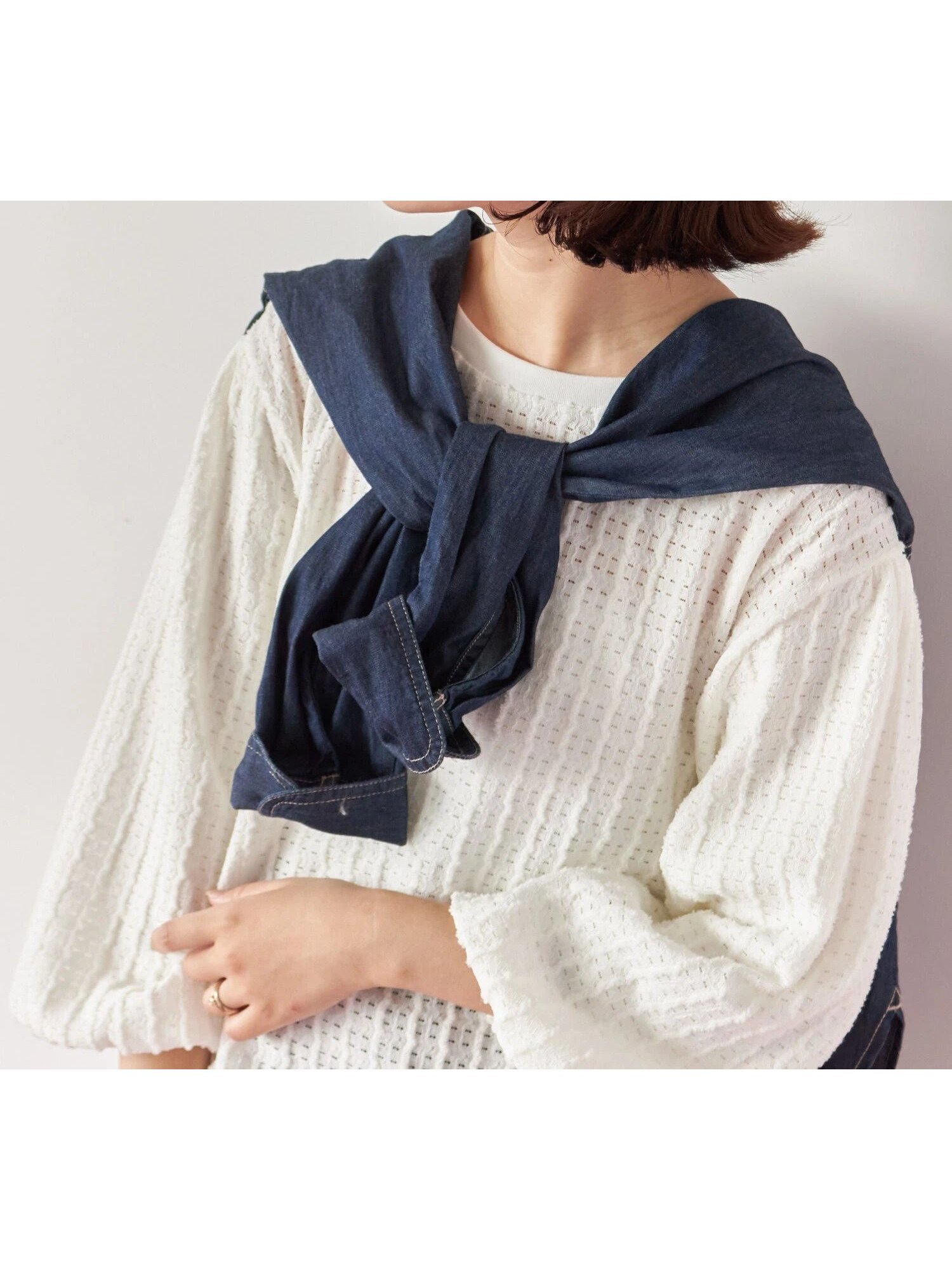 【サマンサモスモス/Samansa Mos2】のジャカードボリュームスリーブプルオーバー インテリア・キッズ・メンズ・レディースファッション・服の通販 founy(ファニー) 　ファッション　Fashion　レディースファッション　Fashion for Women　トップス・カットソー　Cut & Sew Tops　カジュアルプルオーバー・ニットトップス　Pullovers & Knit Tops / Casual Pullovers　ボリューム袖・フリルスリーブブラウス　Voluminous & Ruffle Sleeves / Puffy Sleeve Tops　シンプル　Simple, Minimal　ジャカード／ジャガード　Jacquard, Woven Pattern　スリーブ　Sleeve, Long Sleeve / Short Sleeve　デニム　Denim, Jeans Material　キナリ|ID: prp329100004792054 ipo3291000000034770371