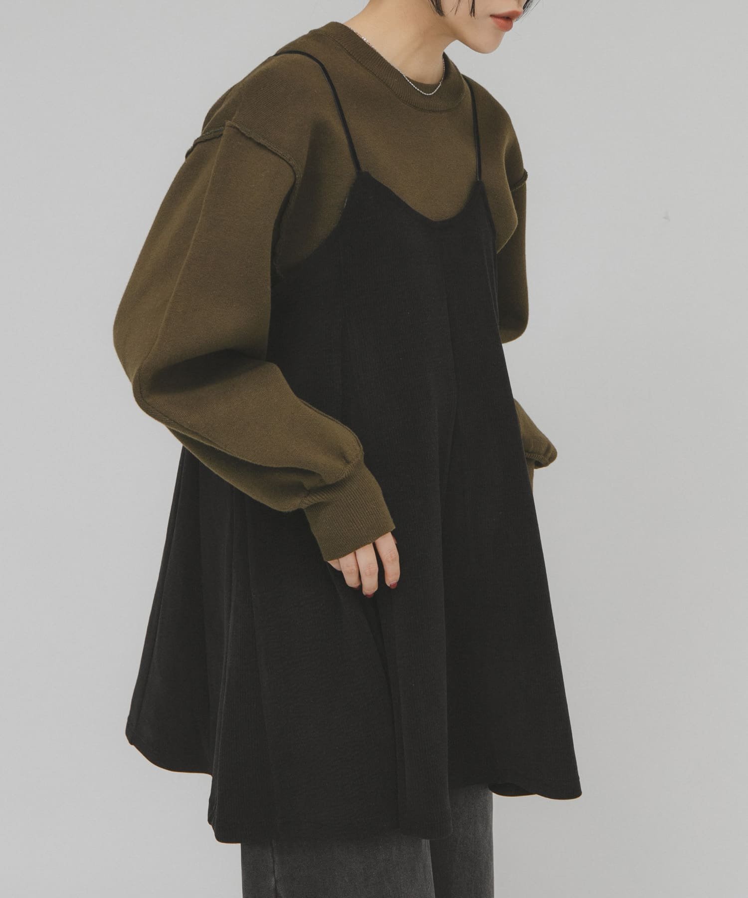 【ケービーエフ/KBF / URBAN RESEARCH】のモールリブミニキャミワンピース インテリア・キッズ・メンズ・レディースファッション・服の通販 founy(ファニー) ファッション Fashion レディースファッション Fashion for Women ワンピース Dresses キャミソールワンピース Camisole Dresses 2025年 2025 2025-2026秋冬・A/W Autumn/Winter 2025–26 AW25–26 冬 Winter / This Winter インナー Innerwear カットソー Cut and Sewn Top キャミワンピース Cami Dress, Slip Dress コーデュロイ Corduroy, Cord Fabric フロント Front, Front Design ボトム Bottoms, Lower Wear A/W・秋冬 Autumn/Winter ブラック|ID: prp329100004792076 ipo3291000000034770518