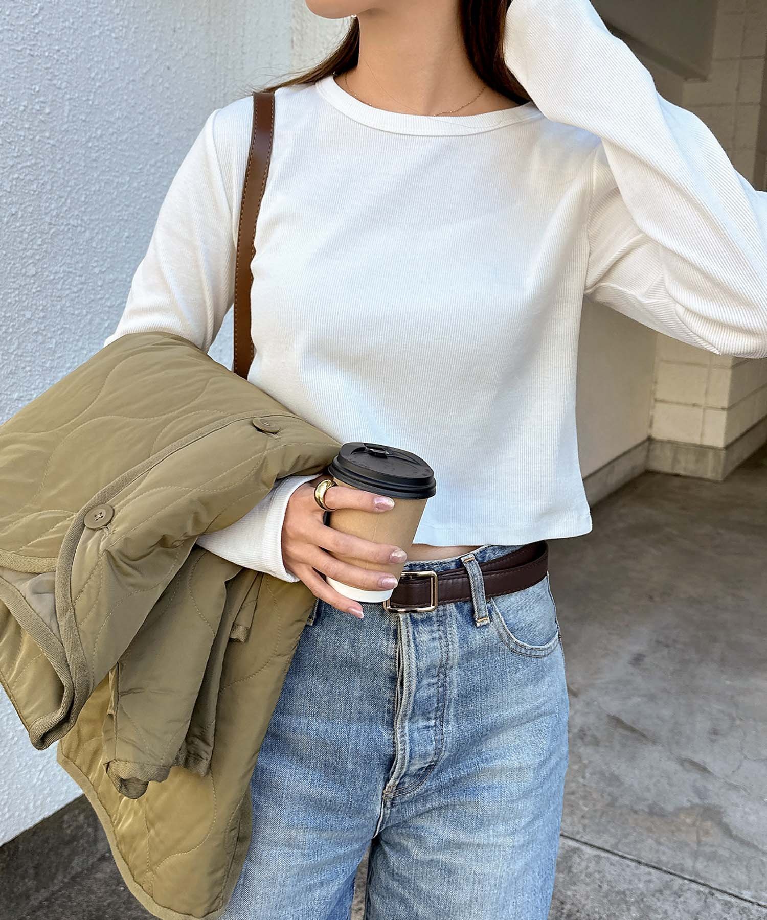 【アンドミー/andme】のテレコリブ ショート丈 クルーネック トップス インテリア・キッズ・メンズ・レディースファッション・服の通販 founy(ファニー) ファッション Fashion レディースファッション Fashion for Women トップス・カットソー Cut & Sew Tops カーディガン Cardigan, Knitwear ショート Short, Short Length 長袖 Long Sleeve, Full Sleeve バランス Balance, Style Balance ベスト Vest, Waistcoat おすすめ Recommended / Our Picks オフホワイト|ID: prp329100004792106 ipo3291000000034770736