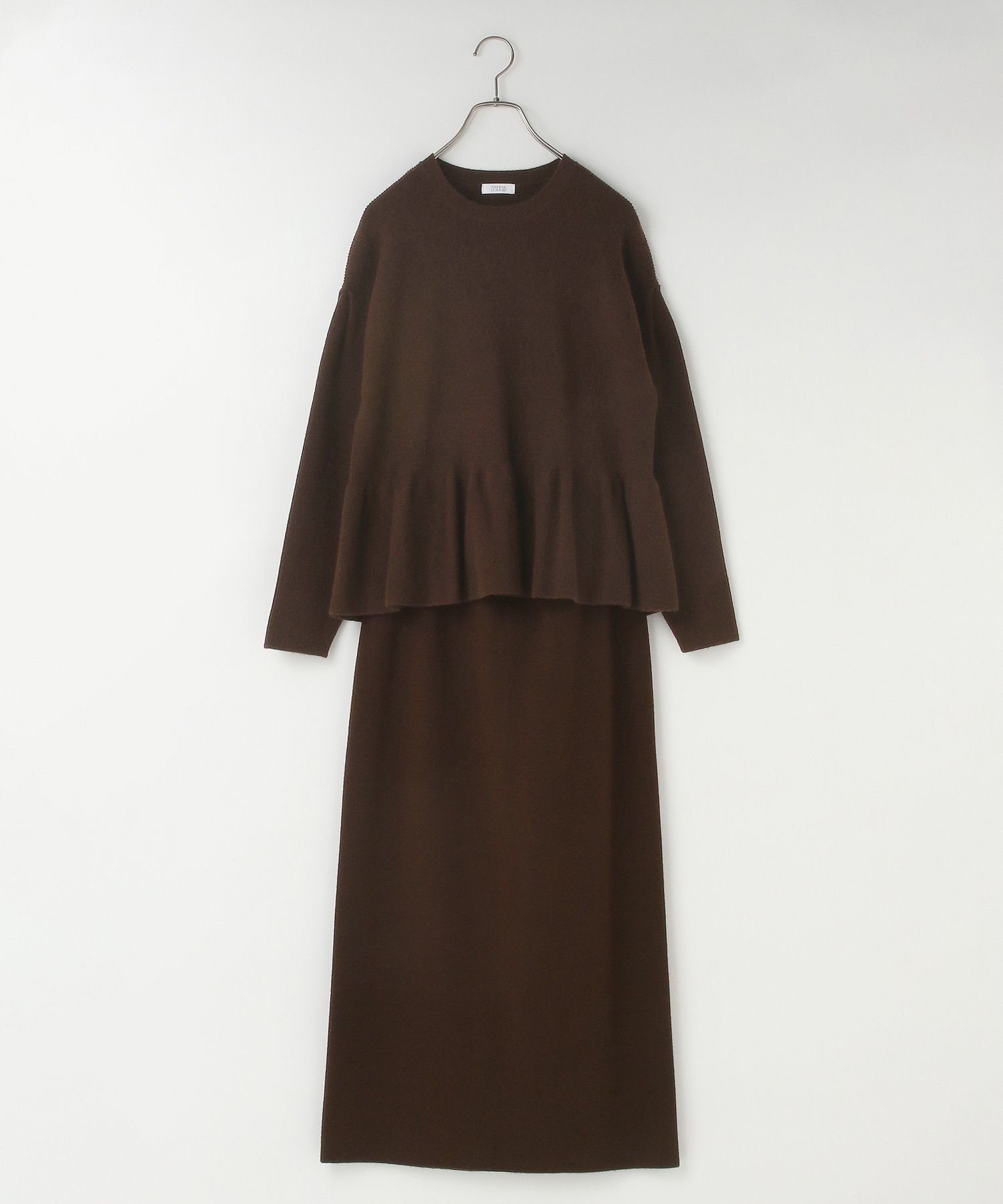 【ローリーズファーム/LOWRYS FARM】のペプラムニットSETUP インテリア・キッズ・メンズ・レディースファッション・服の通販 founy(ファニー) 　ファッション　Fashion　レディースファッション　Fashion for Women　トップス・カットソー　Cut & Sew Tops　ニット　Knit Tops & Sweaters　おすすめ　Recommended / Our Picks　サテン　Satin, Glossy Fabric　ストレート　Straight, Straight Cut　セットアップ　Set-Up, Coordinated Outfit　デニム　Denim, Jeans Material　トレンド　Trend, Trending Now　ペプラム　Peplum, Flared Hem　ブラウン|ID: prp329100004792108 ipo3291000000034770750