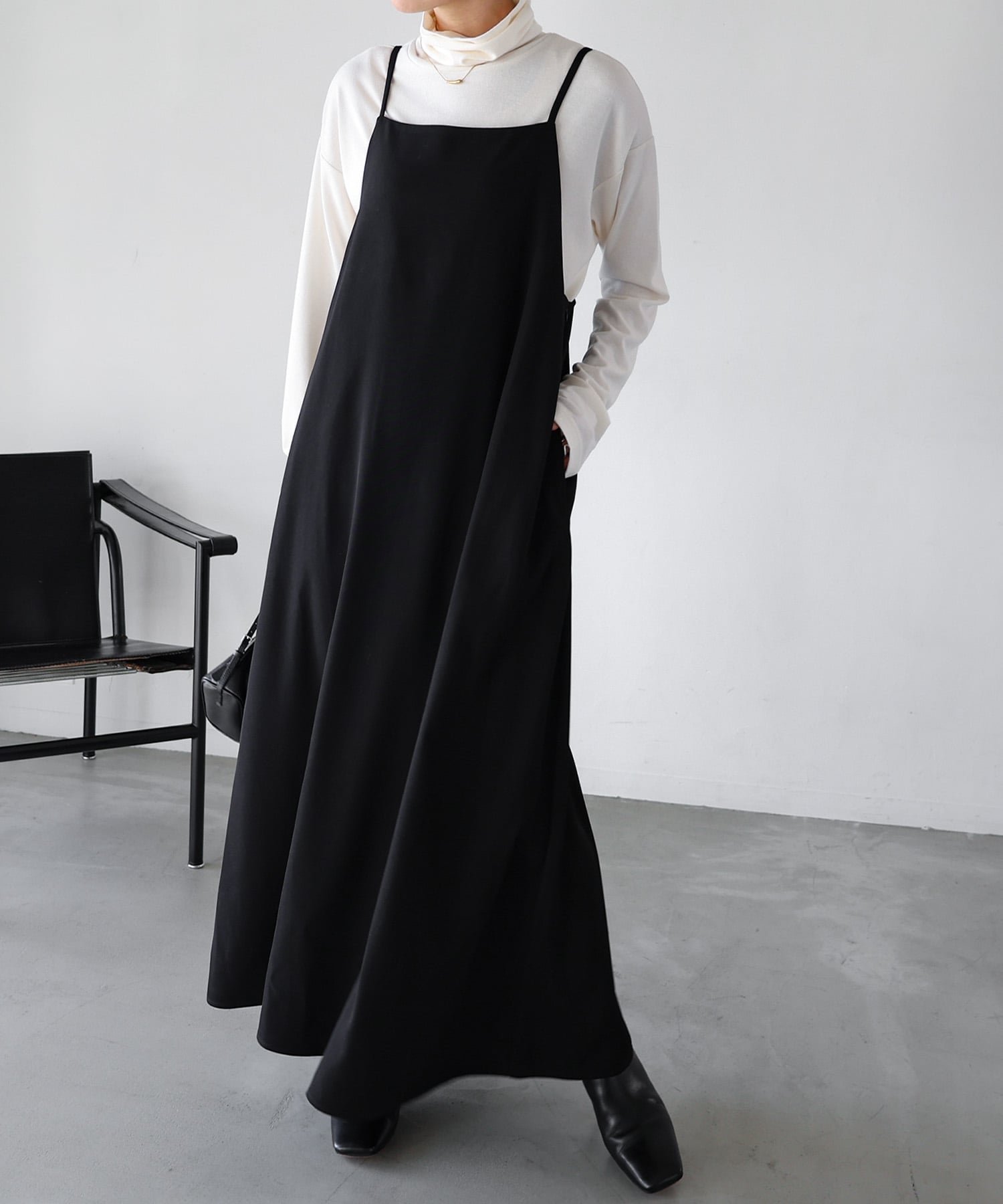 【アンドミー/andme】のとろみ キャミ ワンピース evernavy エバーネイビー インテリア・キッズ・メンズ・レディースファッション・服の通販 founy(ファニー) ファッション Fashion レディースファッション Fashion for Women ワンピース Dresses キャミソールワンピース Camisole Dresses 春 Spring キャミ Camisole, Cami Top サロペット Overalls, Salopette スクエア Square, Square Shape とろみ Fluid, Flowy Fabric ツイル Twist, Twisted Detail トレンド Trend, Trending Now ノースリーブ Sleeveless, No-Sleeve 人気 Popular, Best Seller ポケット Pocket, Pocket Detail A/W・秋冬 Autumn/Winter 夏 Summer エレガント 上品 Elegant ブラック|ID: prp329100004792145 ipo3291000000034770962