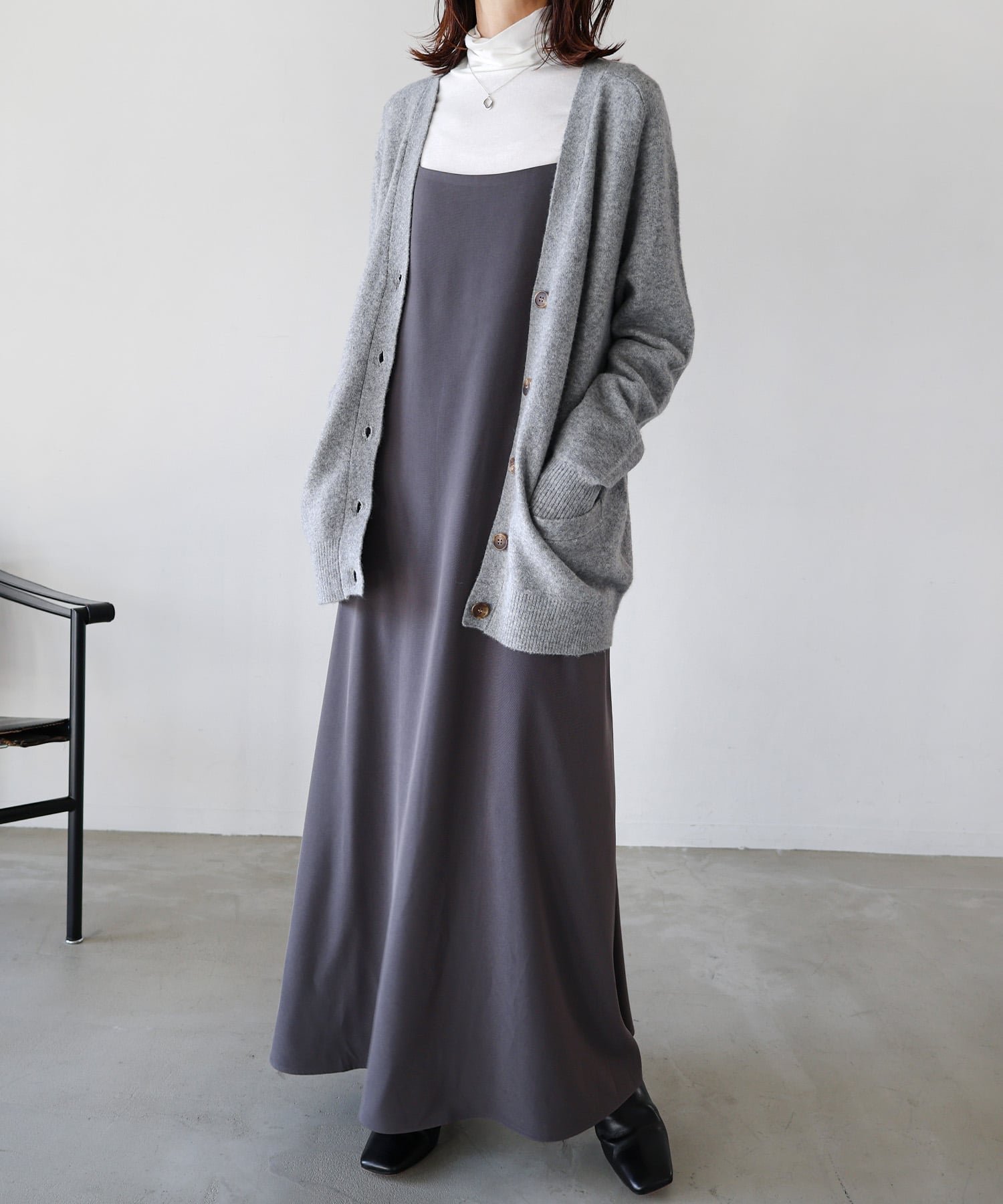 【アンドミー/andme】のとろみ キャミ ワンピース evernavy エバーネイビー インテリア・キッズ・メンズ・レディースファッション・服の通販 founy(ファニー) ファッション Fashion レディースファッション Fashion for Women ワンピース Dresses キャミソールワンピース Camisole Dresses 春 Spring キャミ Camisole, Cami Top サロペット Overalls, Salopette スクエア Square, Square Shape とろみ Fluid, Flowy Fabric ツイル Twist, Twisted Detail トレンド Trend, Trending Now ノースリーブ Sleeveless, No-Sleeve 人気 Popular, Best Seller ポケット Pocket, Pocket Detail A/W・秋冬 Autumn/Winter 夏 Summer エレガント 上品 Elegant チャコールグレー|ID: prp329100004792145 ipo3291000000034770963