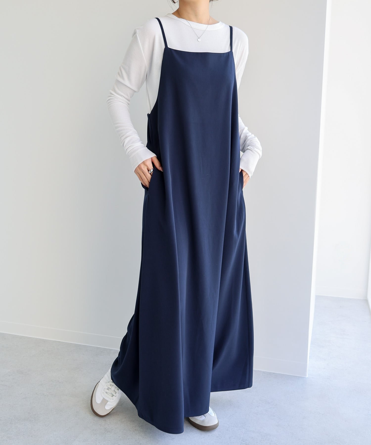 【アンドミー/andme】のとろみ キャミ ワンピース evernavy エバーネイビー インテリア・キッズ・メンズ・レディースファッション・服の通販 founy(ファニー) ファッション Fashion レディースファッション Fashion for Women ワンピース Dresses キャミソールワンピース Camisole Dresses 春 Spring キャミ Camisole, Cami Top サロペット Overalls, Salopette スクエア Square, Square Shape とろみ Fluid, Flowy Fabric ツイル Twist, Twisted Detail トレンド Trend, Trending Now ノースリーブ Sleeveless, No-Sleeve 人気 Popular, Best Seller ポケット Pocket, Pocket Detail A/W・秋冬 Autumn/Winter 夏 Summer エレガント 上品 Elegant ネイビー|ID: prp329100004792145 ipo3291000000034770965