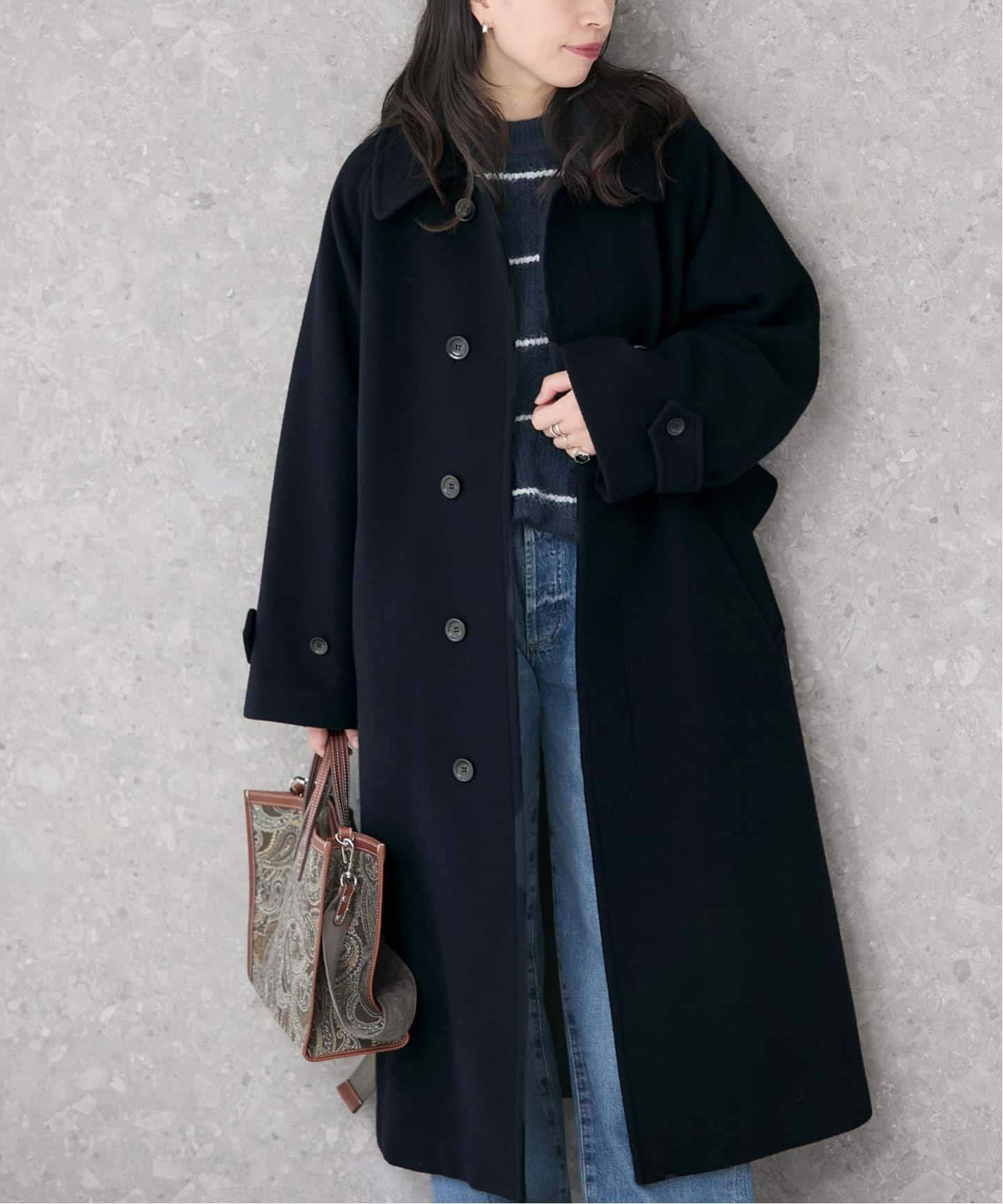 【ジャーナルスタンダード レサージュ/journal standard L'essage】の《追加》モッサ/GIOLICAチェックバルカラーコート インテリア・キッズ・メンズ・レディースファッション・服の通販 founy(ファニー) 　ファッション　Fashion　レディースファッション　Fashion for Women　アウター　Coat / Outerwear Collection　コート・ロングコート・ピーコート　Long Coats, Peacoats & More　2025年　2025　2025-2026秋冬・A/W　Autumn/Winter 2025–26 AW25–26　アクリル　Acrylic Material　インナー　Innerwear　スタンド　Stand Collar, Upright Stand　バランス　Balance, Style Balance　ネイビー|ID: prp329100004792178 ipo3291000000034902897