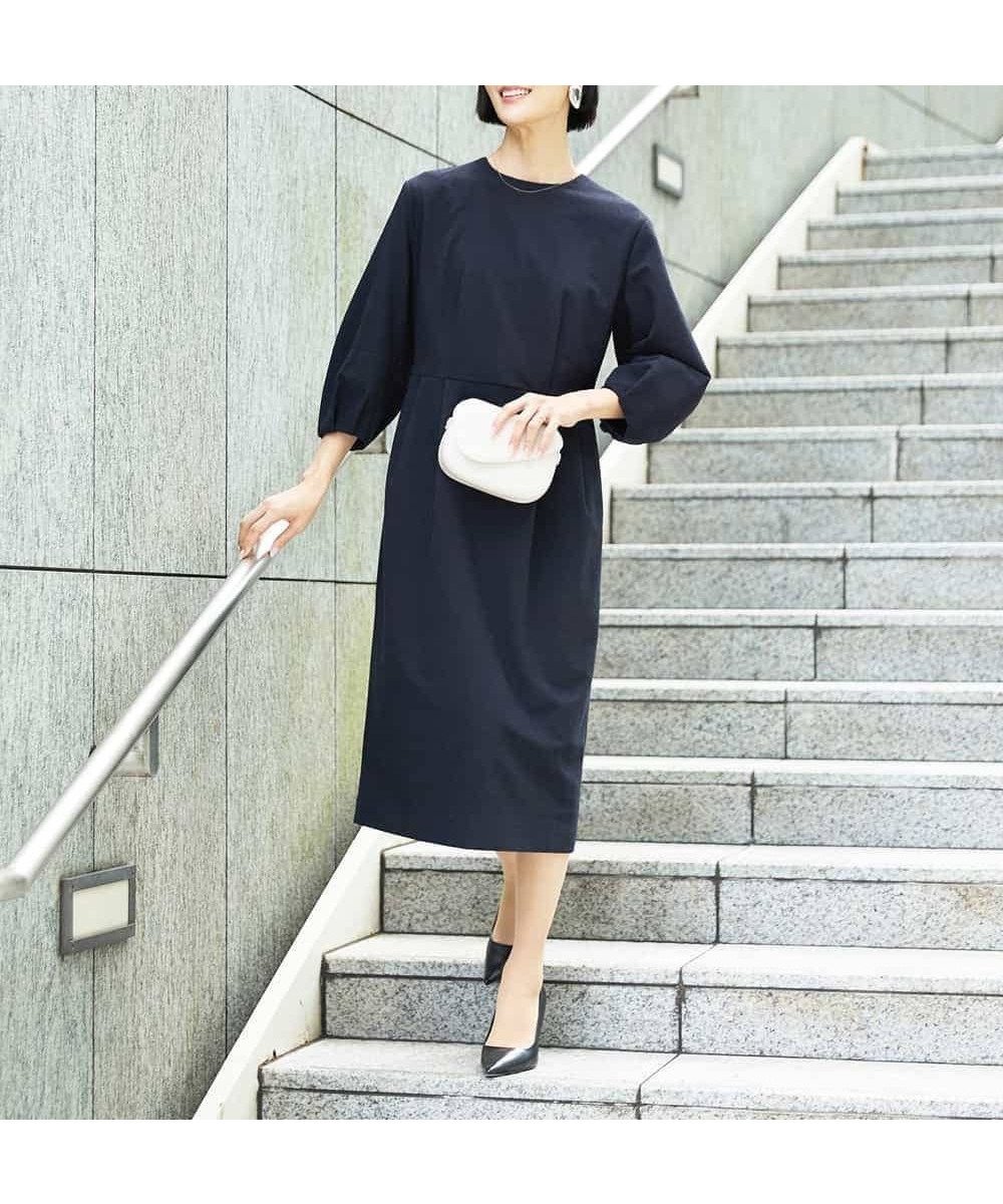 【ミッシェルクラン/MICHEL KLEIN】のオケージョン/セレモニー スリーブコンシャスワンピース インテリア・キッズ・メンズ・レディースファッション・服の通販 founy(ファニー) 　ファッション　Fashion　レディースファッション　Fashion for Women　ワンピース　Dresses　アクセサリー　Fashion Accessories　オケージョン　Occasion Wear　春　Spring　洗える　Machine Washable　秋　Autumn　カットソー　Cut and Sewn Top　シンプル　Simple, Minimal　スタイリッシュ　Stylish, Fashionable　ストレッチ　Stretch, Stretchy Fabric　ダウン　Down, Puffer　ツイード　Twill, Twill Weave　トレンド　Trend, Trending Now　バランス　Balance, Style Balance　パール　Pearl, Pearl Accent　フォルム　Silhouette, Form　ベーシック　Basic, Essential　ポケット　Pocket, Pocket Detail　モダン　Modern, Contemporary　冬　Winter / This Winter　再入荷　Restock / Back in Stock　夏　Summer　エレガント 上品　Elegant　セレモニー　Ceremony　結婚式　Wedding　ネイビー|ID: prp329100004792179 ipo3291000000035162400