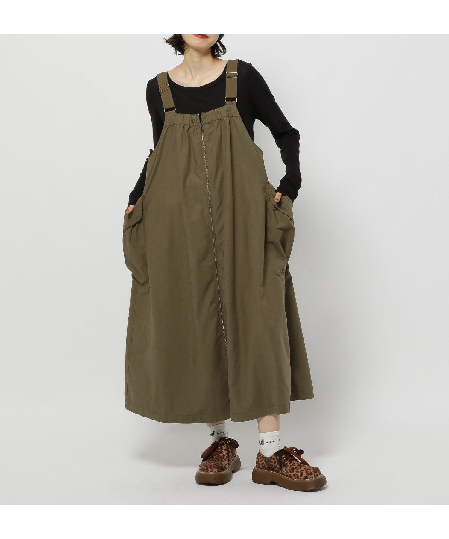 【ニコアンド/niko and】のポケットZIPジャンパースカート インテリア・キッズ・メンズ・レディースファッション・服の通販 founy(ファニー) 　ファッション　Fashion　レディースファッション　Fashion for Women　スカート　Skirts　おすすめ　Recommended / Our Picks　ギャザー　Gathered, Ruffled　シンプル　Simple, Minimal　ジップ　Zip, Zipper　ジャンスカ　Jumper Skirt, Pinafore Dress　デコルテ　Décolleté, Neckline　ポケット　Pocket, Pocket Detail　人気　Popular, Best Seller　吸水　Absorbent, Quick-Dry　カーキ※販売終了|ID: prp329100004792184 ipo3291000000034882625