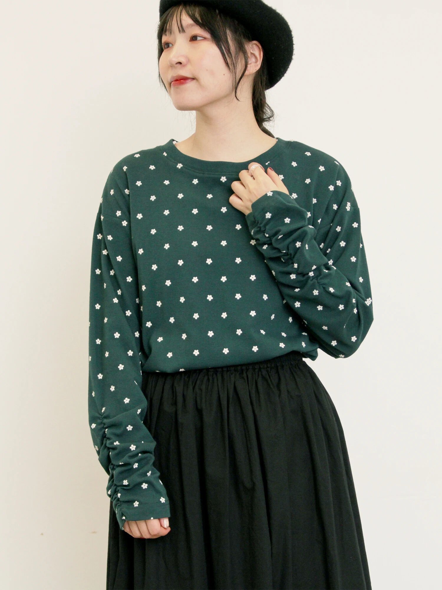 【サマンサモスモス/Samansa Mos2】のリップル柄アソート袖シャーリングカットソー インテリア・キッズ・メンズ・レディースファッション・服の通販 founy(ファニー) 　ファッション　Fashion　レディースファッション　Fashion for Women　トップス・カットソー　Cut & Sew Tops　カットソー・ベーシックTシャツ　Cut-and-Sewn Tops / Stretch Tees & Basics　おすすめ　Recommended / Our Picks　カットソー　Cut and Sewn Top　シャーリング　Shirring, Ruched　グリーン|ID: prp329100004792203 ipo3291000000034771264