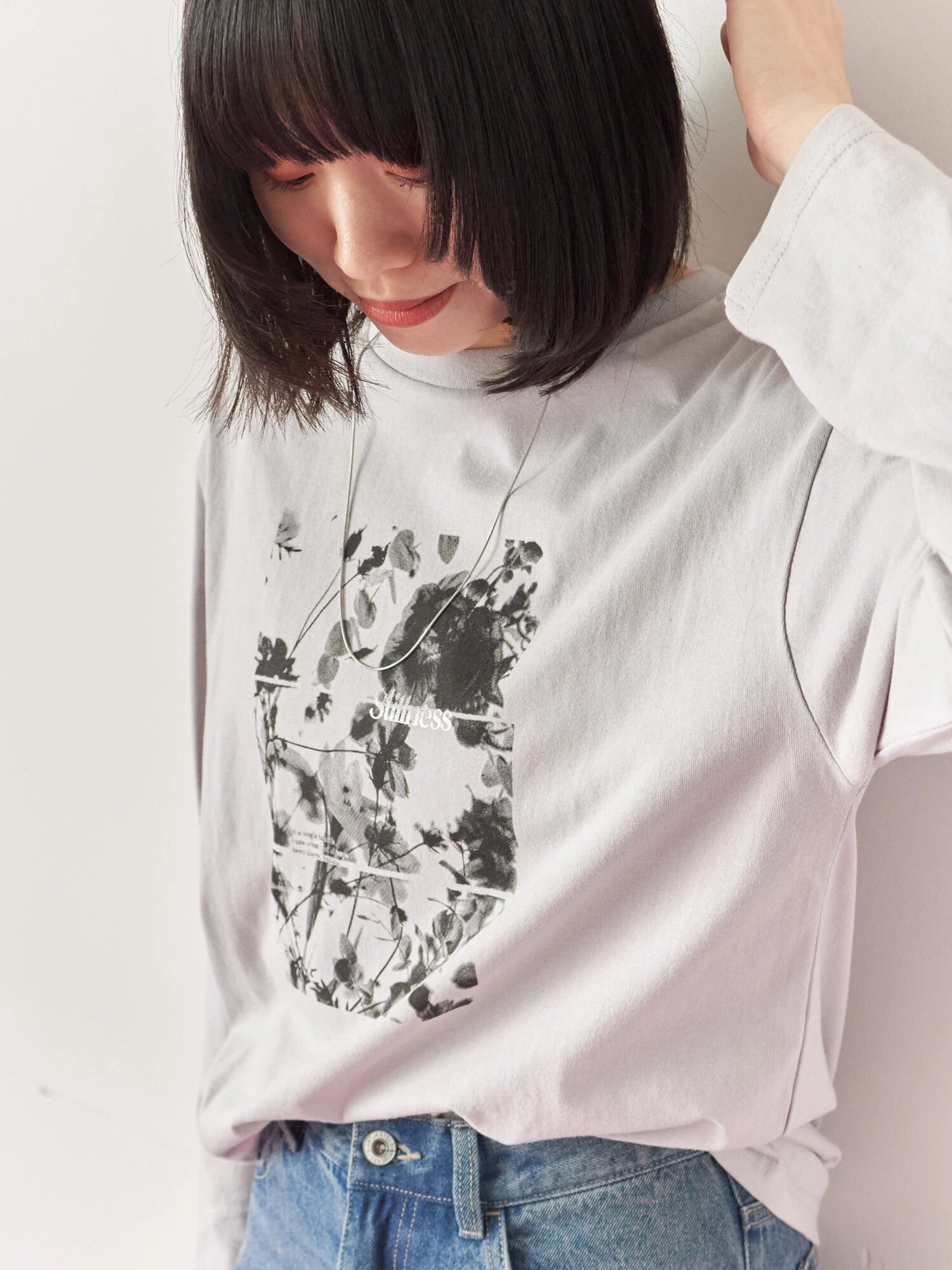 【サマンサモスモス/Samansa Mos2】の箔フォトプリントロンT インテリア・キッズ・メンズ・レディースファッション・服の通販 founy(ファニー) 　ファッション　Fashion　レディースファッション　Fashion for Women　トップス・カットソー　Cut & Sew Tops　ロングTシャツ・Tシャツ　Longline T-Shirts & Tees　トレンド　Trend, Trending Now　プリント　Print, Printed Pattern　ベーシック　Basic, Essential　ロング　Long, Long-Length　ヴィンテージ　Vintage Style　グレー|ID: prp329100004792223 ipo3291000000034771379