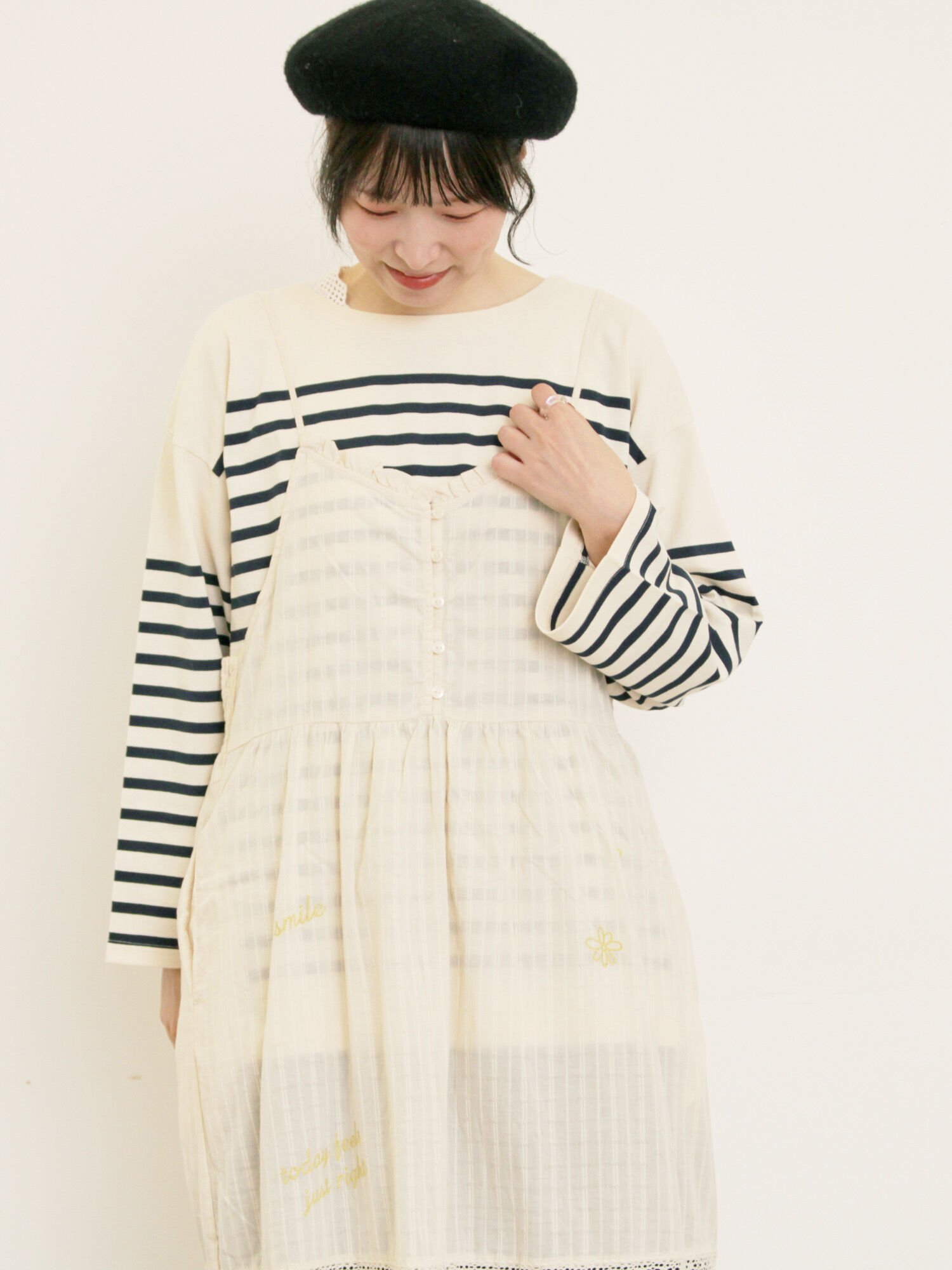 【サマンサモスモス/Samansa Mos2】のパネルボーダーロングスリーブカットソー インテリア・キッズ・メンズ・レディースファッション・服の通販 founy(ファニー) ファッション Fashion レディースファッション Fashion for Women トップス・カットソー Cut & Sew Tops カットソー・ベーシックTシャツ Cut-and-Sewn Tops / Stretch Tees & Basics おすすめ Recommended / Our Picks カットソー Cut and Sewn Top シンプル Simple, Minimal スリット Slit, Slit Detail ボーダー Border, Stripe 無地 Plain, Solid Color ネイビー|ID: prp329100004792304 ipo3291000000034771970