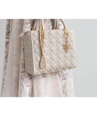 【ランダ/RANDA】の2WAYキルティングミディバッグ 人気、トレンドファッション・服の通販 founy(ファニー) ファッション Fashion レディースファッション Fashion for Women バッグ Bags キルティング Quilted, Quilting ショルダー Shoulder, Shoulder Strap スクエア Square, Square Shape チャーム Charm, Pendant ハンカチ Handkerchief, Hanky フェミニン Feminine, Girly フォルム Silhouette, Form ポケット Pocket, Pocket Detail ポーチ Pouch, Small Case リップ Lip, Lip Motif 手帳 Planner, Notebook 財布 Wallet, Purse thumbnail IVORY|ID: prp329100004792305 ipo3291000000034973734