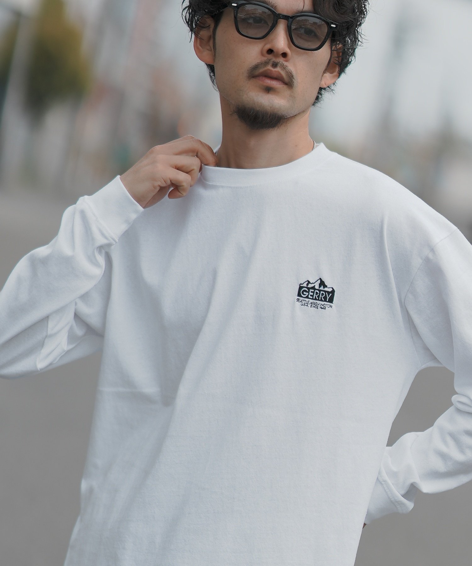 【インプローブス/improves】のGERRY ジェリー 別注 マウンテン 刺しゅう 長袖Tシャツ インテリア・キッズ・メンズ・レディースファッション・服の通販 founy(ファニー) 　ファッション　Fashion　レディースファッション　Fashion for Women　トップス・カットソー　Cut & Sew Tops　シャツ・ブラウス・オフィスカジュアル　Elegant Blouses & Button-Ups　ロングTシャツ・Tシャツ　Longline T-Shirts & Tees　アウトドア　Outdoor Clothing　アメリカン　American Style　カーゴパンツ　Cargo Pants, Utility Pants　ショーツ　Shorts, Short Pants　シンプル　Simple, Minimal　デニム　Denim, Jeans Material　トレンド　Trend, Trending Now　定番　Standard, Basic Item　長袖　Long Sleeve, Full Sleeve　パープル　Purple, Violet　別注　Limited Edition, Custom Order　ワイド　Wide, Wide Fit　ワンポイント　One Point, Statement Accent　おすすめ　Recommended / Our Picks　ホワイト|ID: prp329100004792358 ipo3291000000034772342