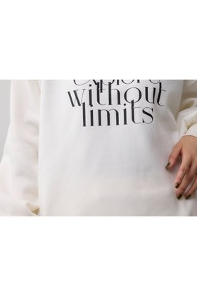 【アズール バイ マウジー/AZUL by moussy】のロゴスウェットトップス 人気、トレンドファッション・服の通販 founy(ファニー) ファッション Fashion レディースファッション Fashion for Women トップス・カットソー Cut & Sew Tops レディースパーカー・カジュアルフーディー Casual Hoodies & Sweatshirts スウェット・クルーネックトップス Sweatshirts & Crewnecks / Relaxed Fit Sweat Tops おすすめ Recommended / Our Picks シンプル Simple, Minimal セットアップ Set-Up, Coordinated Outfit プリント Print, Printed Pattern ボトム Bottoms, Lower Wear ルーズ Loose, Oversized |ID:prp329100004792363