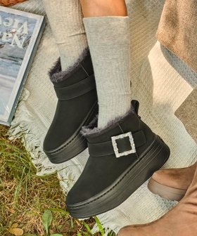 【プラスダイアナ/plus diana】の【軽量】厚底エコファーブーツ 人気、トレンドファッション・服の通販 founy(ファニー) ファッション Fashion レディースファッション Fashion for Women インソール Shoe Insole 厚底 Platform Shoes クッション Cushion, Throw Pillow 軽量 Lightweight, Ultra Light シューズ Shoes, Footwear スニーカー Sneakers, Trainers スマート Smart, Elegant フィット Fit, Slim Fit フェミニン Feminine, Girly フォルム Silhouette, Form ラバー Rubber, Rubber Sole 再入荷 Restock / Back in Stock 新作・新入荷 New Arrivals / New In |ID:prp329100004792388