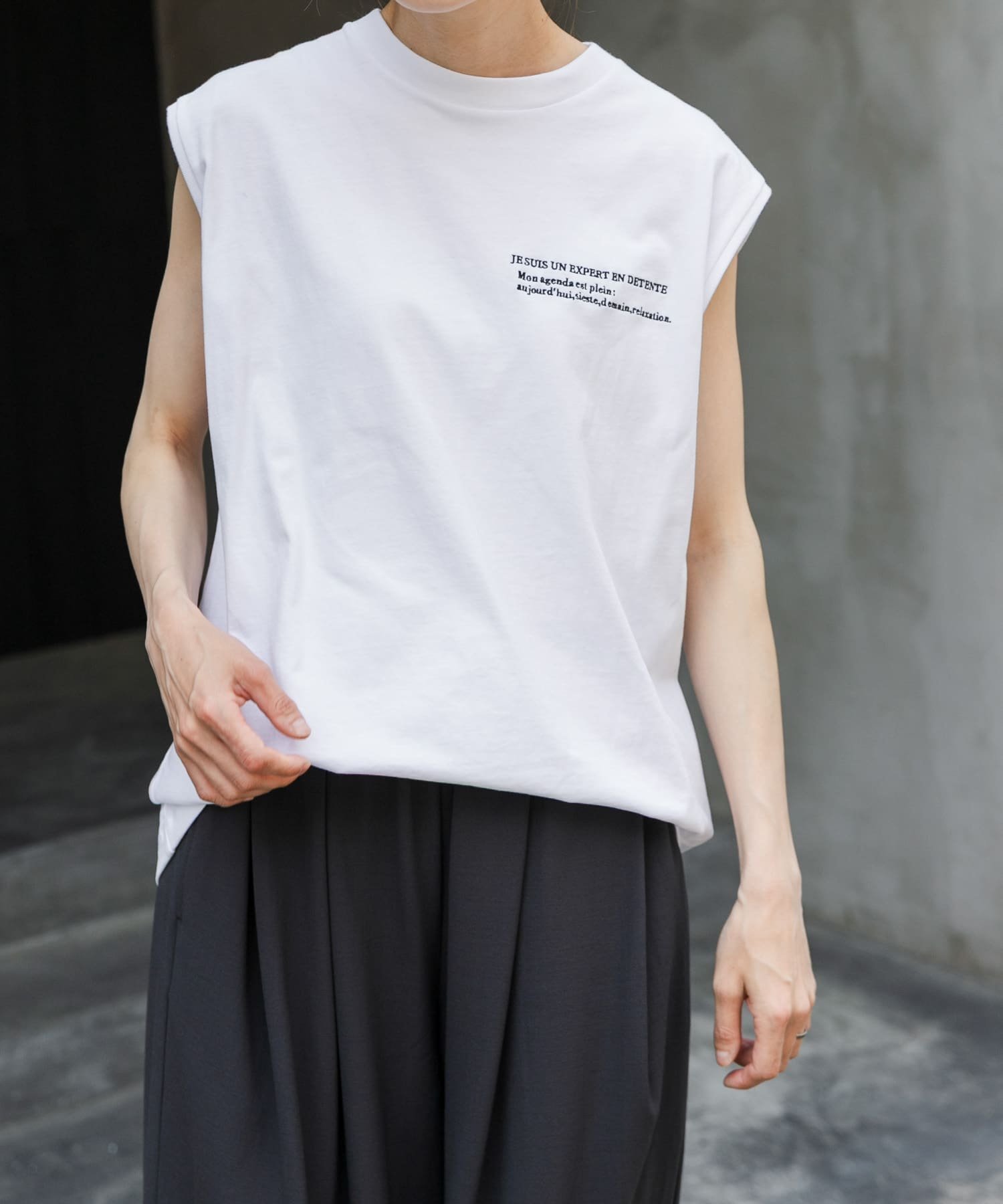 【アーバンリサーチ ドアーズ/URBAN RESEARCH DOORS】のFORK SPOON エンブロイダリーノースリーブTシャツ 人気、トレンドファッション・服の通販 founy(ファニー) ファッション Fashion レディースファッション Fashion for Women トップス・カットソー Cut & Sew Tops キャミソール&ノースリーブ Camisoles & Sleeveless Tops シャツ・ブラウス・オフィスカジュアル Elegant Blouses & Button-Ups ロングTシャツ・Tシャツ Longline T-Shirts & Tees 2025年 2025 2025春夏・S/S Spring/Summer 2025 SS25 インナー Innerwear シンプル Simple, Minimal ノースリーブ Sleeveless, No-Sleeve ベーシック Basic, Essential 夏 Summer S/S・春夏 SS, Spring/Summer, Warm Season other-1|ID: prp329100004792409 ipo3291000000034772644