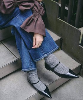 【ル タロン/Le Talon】の《追加2》ポインテッドワンストラップフラット 人気、トレンドファッション・服の通販 founy(ファニー) ファッション Fashion レディースファッション Fashion for Women おすすめ Recommended / Our Picks クラシック Classic, Timeless Style ストラップシューズ Strap Shoes, Mary Janes ソックス Socks, Hosiery トレンド Trend, Trending Now ラップ Wrap, Wrap Design |ID:prp329100004792415