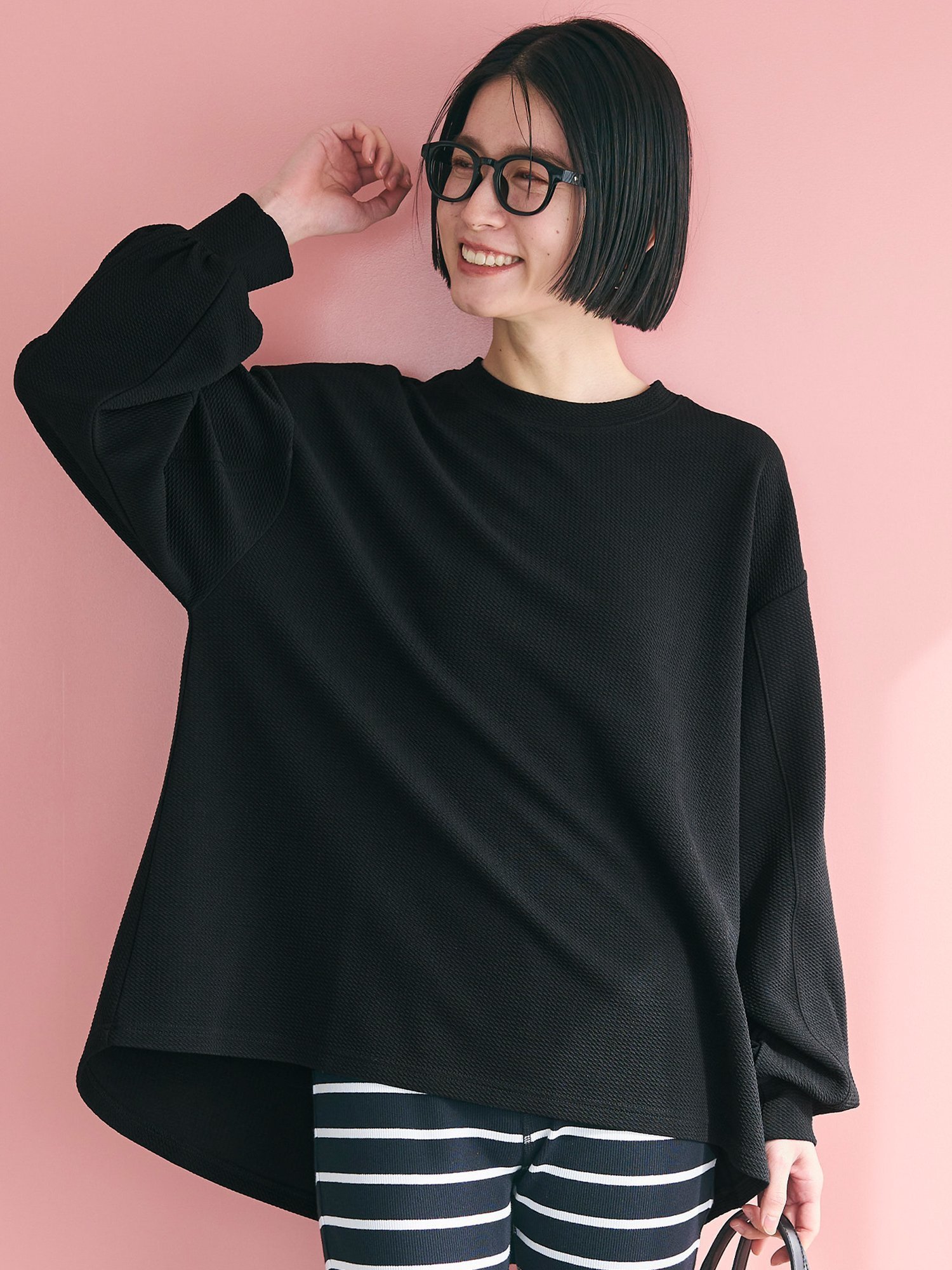 【コカ/COCA】のエンボス袖バルーントップス 人気、トレンドファッション・服の通販 founy(ファニー) 　ファッション　Fashion　レディースファッション　Fashion for Women　トップス・カットソー　Cut & Sew Tops　シンプル　Simple, Minimal　スウェット / スエット　Sweatshirt, Sweatwear　ストレッチ　Stretch, Stretchy Fabric　長袖　Long Sleeve, Full Sleeve　バルーン　Balloon, Balloon Silhouette　ポケット　Pocket, Pocket Detail　無地　Plain, Solid Color　リラックス　Relax, Relaxed Fit　旅行　Travel　2025年　2025　2025春夏・S/S　Spring/Summer 2025 SS25　 other-1|ID: prp329100004792523 ipo3291000000034975092