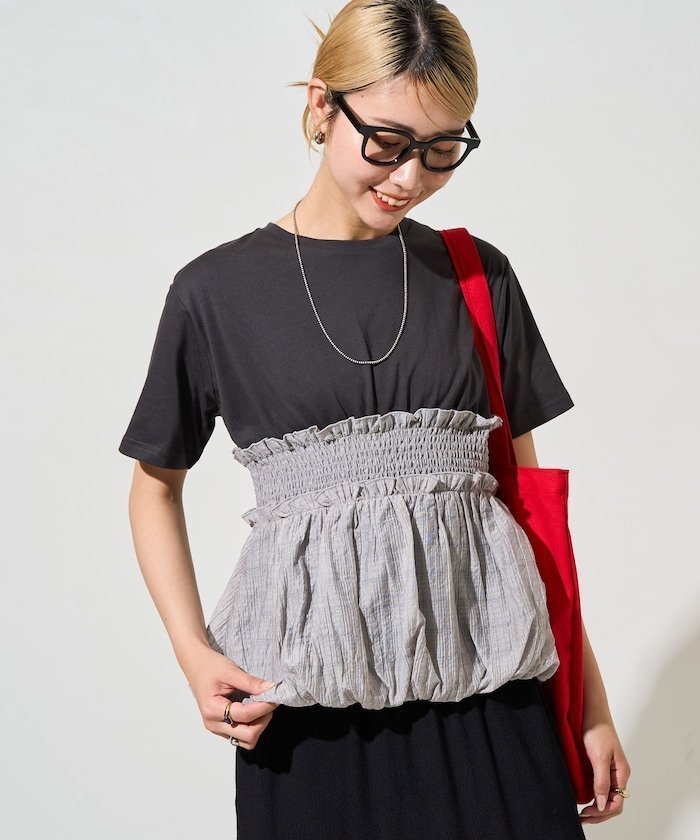 【フリークスストア/FREAK'S STORE】のシアー ワッシャー ドッキング バルーン 半袖 トップス【限定展開】 インテリア・キッズ・メンズ・レディースファッション・服の通販 founy(ファニー) 　ファッション　Fashion　レディースファッション　Fashion for Women　トップス・カットソー　Cut & Sew Tops　2025年　2025　2025春夏・S/S　Spring/Summer 2025 SS25　ギャザー　Gathered, Ruffled　サテン　Satin, Glossy Fabric　シアー　Sheer, See-Through　トレンド　Trend, Trending Now　ドッキング　Docking, Mixed Material　バランス　Balance, Style Balance　バルーン　Balloon, Balloon Silhouette　ワッシャー　Washer, Crinkled Finish　エレガント 上品　Elegant　切替　Switching, Contrast Panel　半袖　Short Sleeve, Half Sleeve　夏　Summer　S/S・春夏　SS, Spring/Summer, Warm Season　スミクロ×ラベンダーグレー|ID: prp329100004792540 ipo3291000000034963852