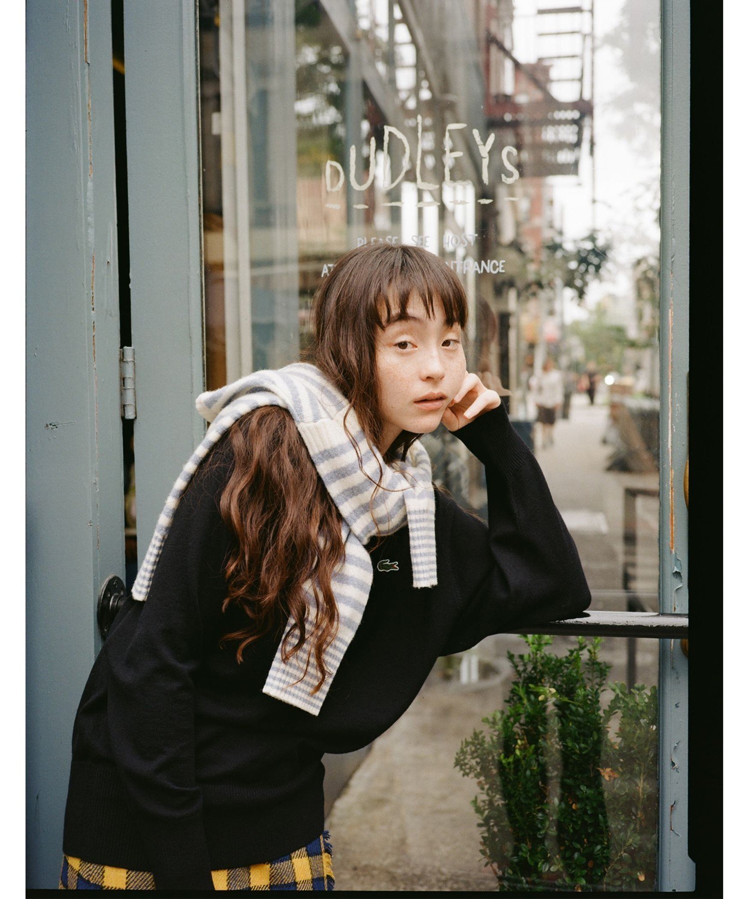 【ビームス ウイメン/BEAMS】の【ビームスの百名品】【モトーラ世理奈さん着用】【別注】LACOSTE / ニット ポロシャツ 25AW ラコステ 大人カジュアル オーバーサイズ インテリア・キッズ・メンズ・レディースファッション・服の通販 founy(ファニー) ファッション Fashion レディースファッション Fashion for Women トップス・カットソー Cut & Sew Tops ニット Knit Tops & Sweaters シャツ・ブラウス・オフィスカジュアル Elegant Blouses & Button-Ups ポロシャツ・きれいめカジュアル Smart-Casual Polo Tops インナー Innerwear ウェーブ Wavy Pattern クラシック Classic, Timeless Style シンプル Simple, Minimal ジャケット Jacket, Outerwear スポーツ Sports, Activewear スラックス Slacks, Dress Pants セーター Sweater, Knitwear デニム Denim, Jeans Material 定番 Standard, Basic Item 人気 Popular, Best Seller バランス Balance, Style Balance フランス France, French ベーシック Basic, Essential ボトム Bottoms, Lower Wear ポロシャツ Polo Shirt, Collared Tee 別注 Limited Edition, Custom Order リラックス Relax, Relaxed Fit エレガント 上品 Elegant 2025年 2025 2025-2026秋冬・A/W Autumn/Winter 2025–26 AW25–26 BLACK|ID: prp329100004792546 ipo3291000000034773800