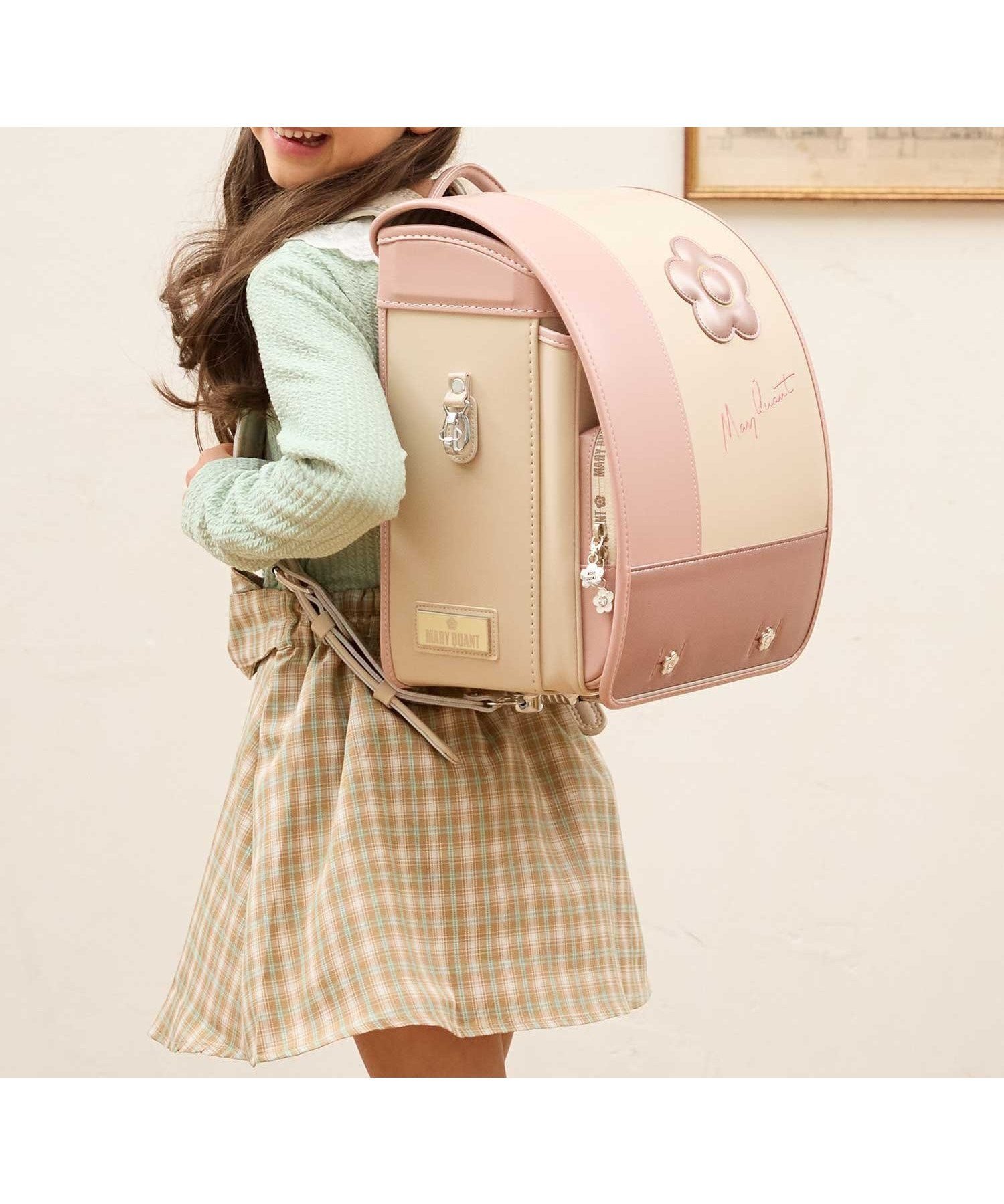 【シフォン/SHIFFON / KIDS】のMARY QUANT(マリークヮント)デイジーストライプランドセル【即納】 人気、トレンドファッション・服の通販 founy(ファニー) 　ファッション　Fashion　キッズファッション　Fashion for Kids　クッション　Cushion, Throw Pillow　クール　Cool, Chic　抗菌　Antibacterial, Bacteria-Resistant　スカーフ　Scarf, Neckwear　ストライプ　Stripe, Striped Pattern　ダメージ　Distressed, Destroyed　フィット　Fit, Slim Fit　フラット　Flat, Flat Shoes　プリント　Print, Printed Pattern　プレート　Plate, Dish　ポケット　Pocket, Pocket Detail　ミニスカート　Mini Skirt, Short Skirt　モダン　Modern, Contemporary　ラウンド　Round, Round Neck　 other-1|ID: prp329100004792547 ipo3291000000035214844