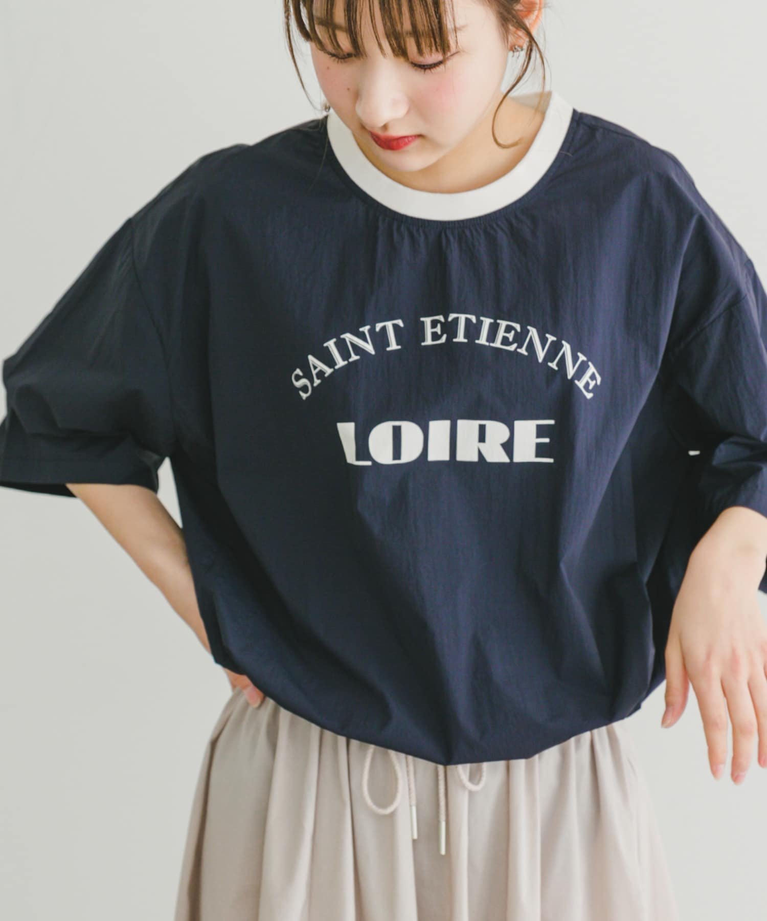 【アイテムズアーバンリサーチ/ITEMS URBAN RESEARCH】のロゴハンソデナイロンプルオーバー インテリア・キッズ・メンズ・レディースファッション・服の通販 founy(ファニー) 　ファッション　Fashion　レディースファッション　Fashion for Women　トップス・カットソー　Cut & Sew Tops　カジュアルプルオーバー・ニットトップス　Pullovers & Knit Tops / Casual Pullovers　2025年　2025　2025春夏・S/S　Spring/Summer 2025 SS25　ドローコード　Drawcord, Drawstring Cord　フロント　Front, Front Design　リラックス　Relax, Relaxed Fit　半袖　Short Sleeve, Half Sleeve　夏　Summer　春　Spring　S/S・春夏　SS, Spring/Summer, Warm Season　軽量　Lightweight, Ultra Light　NVY|ID: prp329100004792575 ipo3291000000035076814