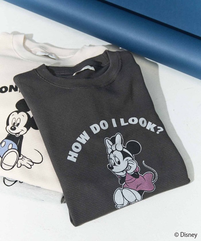 【フリークスストア/FREAK'S STORE】の別注/Mickey Mouse/ミッキーマウス/ワッフル プリント ロングスリーブ Tシャツ【限定展開】 25AW インテリア・キッズ・メンズ・レディースファッション・服の通販 founy(ファニー) 　ファッション　Fashion　レディースファッション　Fashion for Women　トップス・カットソー　Cut & Sew Tops　シャツ・ブラウス・オフィスカジュアル　Elegant Blouses & Button-Ups　ロングTシャツ・Tシャツ　Longline T-Shirts & Tees　2025年　2025　2025-2026秋冬・A/W　Autumn/Winter 2025–26 AW25–26　冬　Winter / This Winter　カットソー　Cut and Sewn Top　ショルダー　Shoulder, Shoulder Strap　スウェット / スエット　Sweatshirt, Sweatwear　スペシャル　Special, Limited Edition　スリーブ　Sleeve, Long Sleeve / Short Sleeve　ドロップ　Drop Shoulder, Dropped Style　ビッグ　Big, Oversized　プリント　Print, Printed Pattern　ボトム　Bottoms, Lower Wear　ラウンド　Round, Round Neck　ロング　Long, Long-Length　ワッフル　Waffle, Waffle Knit　人気　Popular, Best Seller　別注　Limited Edition, Custom Order　A/W・秋冬　Autumn/Winter　スミクロ(Minnie)|ID: prp329100004792622 ipo3291000000036071473