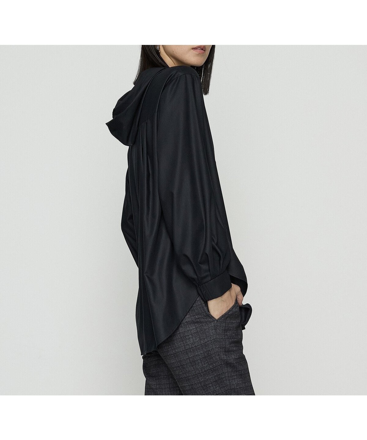【コムサ/COMME CA】の+サイズ マイクロスパン フード付きブラウス インテリア・キッズ・メンズ・レディースファッション・服の通販 founy(ファニー) 　ファッション　Fashion　レディースファッション　Fashion for Women　トップス・カットソー　Cut & Sew Tops　シャツ・ブラウス・オフィスカジュアル　Elegant Blouses & Button-Ups　インナー　Innerwear　ドレープ　Drape, Draping Fabric　ブロード　Broadcloth, Fine Cotton　ベスト　Vest, Waistcoat　リラックス　Relax, Relaxed Fit　エレガント 上品　Elegant　定番　Standard, Basic Item　05:ブラック|ID: prp329100004792661 ipo3291000000034774812
