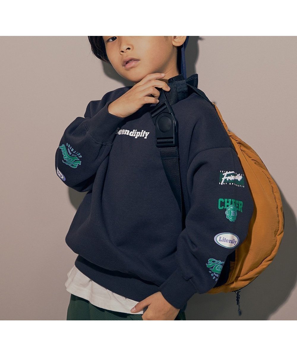 【デビロック/devirock / KIDS】のデビラボ プリント 裏起毛 BIGシルエットトレーナー トレーナー トップス 25AW インテリア・キッズ・メンズ・レディースファッション・服の通販 founy(ファニー) ファッション Fashion キッズファッション Fashion for Kids トップス・カットソー Cut & Sew Tops トレンド Trend, Trending Now トレーナー Sweatshirt, Trainer プリント Print, Printed Pattern おすすめ Recommended / Our Picks 2025年 2025 2025-2026秋冬・A/W Autumn/Winter 2025–26 AW25–26 002-袖ロゴ-スミクロ|ID: prp329100004792700 ipo3291000000034775044