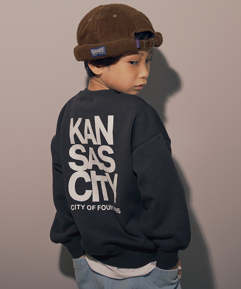 【デビロック/devirock / KIDS】のデビラボ プリント 裏起毛 BIGシルエットトレーナー トレーナー トップス 25AW インテリア・キッズ・メンズ・レディースファッション・服の通販 founy(ファニー) ファッション Fashion キッズファッション Fashion for Kids トップス・カットソー Cut & Sew Tops トレンド Trend, Trending Now トレーナー Sweatshirt, Trainer プリント Print, Printed Pattern おすすめ Recommended / Our Picks 2025年 2025 2025-2026秋冬・A/W Autumn/Winter 2025–26 AW25–26 010-バックロゴ-スミクロ|ID: prp329100004792700 ipo3291000000034775061