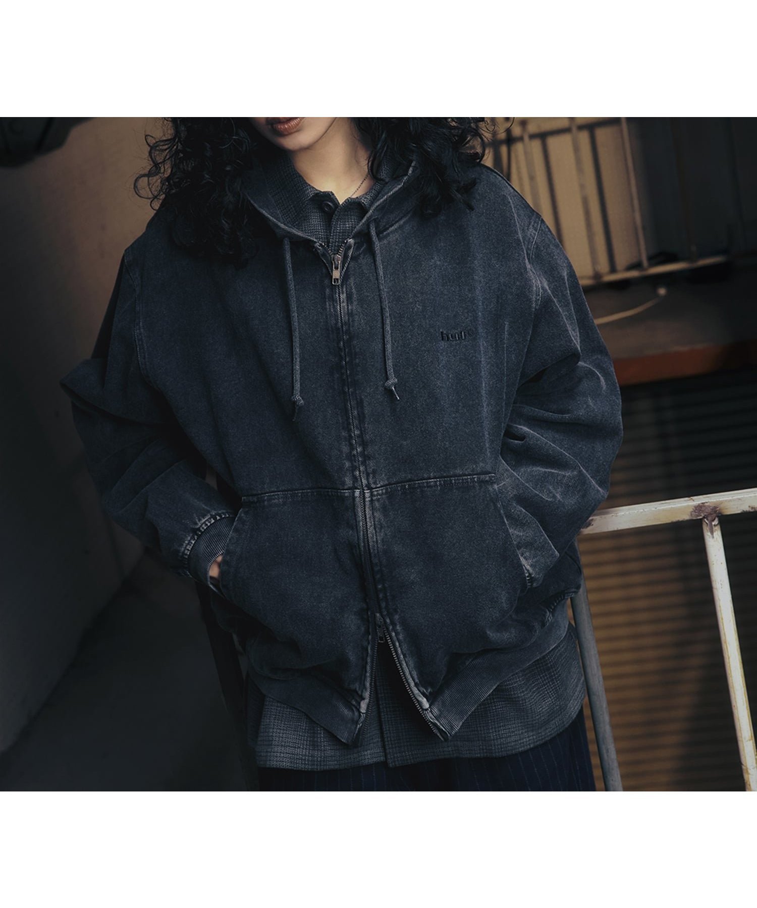 【ハフ/HUF】のHUF eightynine WASHED FULL ZIP HOODIE/ HUF ハフ ロゴ ジップパーカー インテリア・キッズ・メンズ・レディースファッション・服の通販 founy(ファニー) ファッション Fashion レディースファッション Fashion for Women トップス・カットソー Cut & Sew Tops レディースパーカー・カジュアルフーディー Casual Hoodies & Sweatshirts アクセサリー Fashion Accessories グラフィック Graphic, Graphic Design ジャケット Jacket, Outerwear 定番 Standard, Basic Item パターン Pattern, Design Print プリント Print, Printed Pattern ポケット Pocket, Pocket Detail 冬 Winter / This Winter ホリデーシーズン Holiday Season BLACK|ID: prp329100004792745 ipo3291000000034775397
