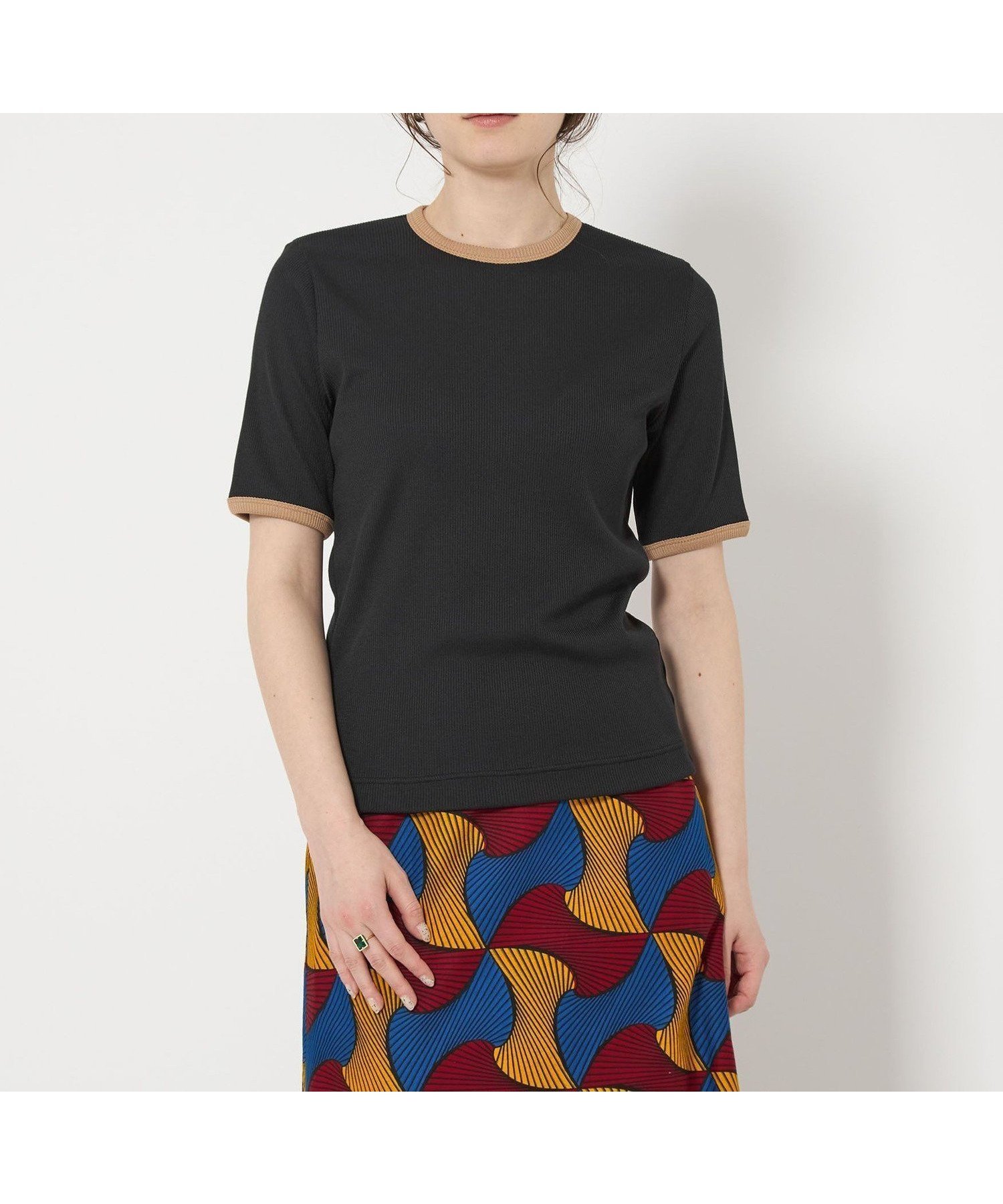 【ユナイテッドアローズ/UNITED ARROWS】のリブ バイカラーパイピング Tシャツ インテリア・キッズ・メンズ・レディースファッション・服の通販 founy(ファニー) 　ファッション　Fashion　レディースファッション　Fashion for Women　トップス・カットソー　Cut & Sew Tops　シャツ・ブラウス・オフィスカジュアル　Elegant Blouses & Button-Ups　ロングTシャツ・Tシャツ　Longline T-Shirts & Tees　インナー　Innerwear　ジャケット　Jacket, Outerwear　人気　Popular, Best Seller　パイピング　Piping, Trim Design　ビスチェ　Bustier, Corset Top　ベーシック　Basic, Essential　アウトレット　Outlet / Clearance　おすすめ　Recommended / Our Picks　エレガント 上品　Elegant　BLACK|ID: prp329100004792820 ipo3291000000034775865