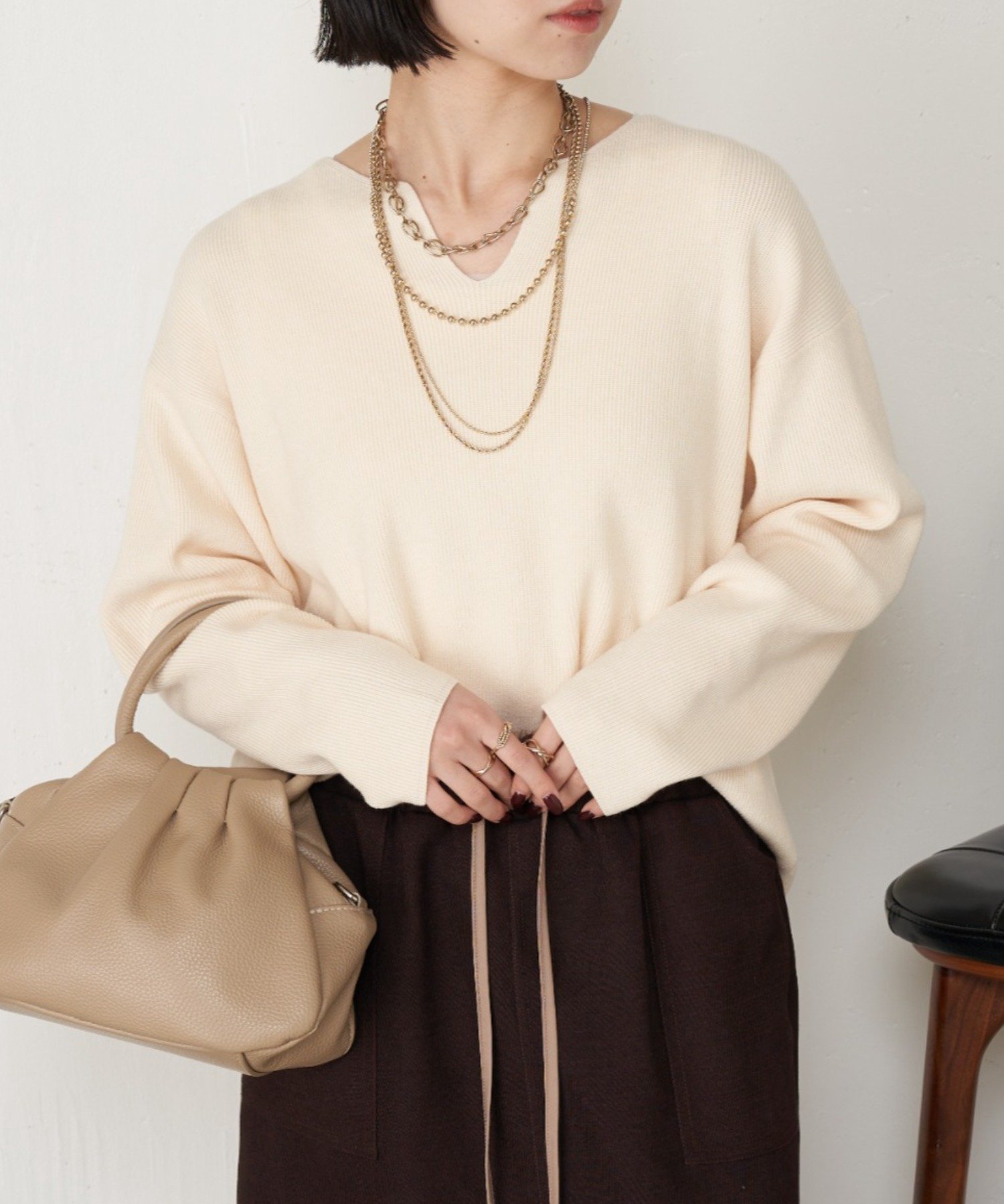 【ジェナ エスパス メルヴェイユ/Jena espace merveilleux】の【あったかアウターにぴったり!】カタアゼ編みVネックニット インテリア・キッズ・メンズ・レディースファッション・服の通販 founy(ファニー) 　ファッション　Fashion　レディースファッション　Fashion for Women　アウター　Coat / Outerwear Collection　トップス・カットソー　Cut & Sew Tops　ニット　Knit Tops & Sweaters　Vネックトップス　V-Neck Tops / V-Cut Neckline Shirts　シンプル　Simple, Minimal　スマート　Smart, Elegant　バランス　Balance, Style Balance　ボトム　Bottoms, Lower Wear　A/W・秋冬　Autumn/Winter　冬　Winter / This Winter　再入荷　Restock / Back in Stock　おすすめ　Recommended / Our Picks　2025年　2025　2025-2026秋冬・A/W　Autumn/Winter 2025–26 AW25–26　アイボリー|ID: prp329100004792864 ipo3291000000035020613