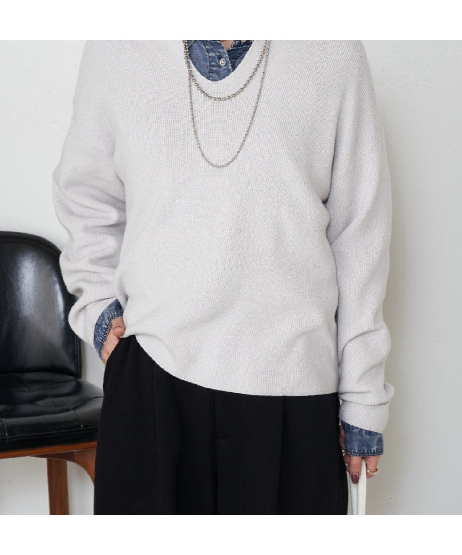 【ジェナ エスパス メルヴェイユ/Jena espace merveilleux】の【あったかアウターにぴったり!】カタアゼ編みVネックニット インテリア・キッズ・メンズ・レディースファッション・服の通販 founy(ファニー) 　ファッション　Fashion　レディースファッション　Fashion for Women　アウター　Coat / Outerwear Collection　トップス・カットソー　Cut & Sew Tops　ニット　Knit Tops & Sweaters　Vネックトップス　V-Neck Tops / V-Cut Neckline Shirts　シンプル　Simple, Minimal　スマート　Smart, Elegant　バランス　Balance, Style Balance　ボトム　Bottoms, Lower Wear　A/W・秋冬　Autumn/Winter　冬　Winter / This Winter　再入荷　Restock / Back in Stock　おすすめ　Recommended / Our Picks　2025年　2025　2025-2026秋冬・A/W　Autumn/Winter 2025–26 AW25–26　ライトグレー|ID: prp329100004792864 ipo3291000000035020621