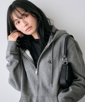 【カルバンクライン/Calvin Klein】の【公式ショップ】 カルバンクライン ロングスリーブ アーカイブロゴ フリースジップパーカー Calvin Klein Jeans 40QM434 人気、トレンドファッション・服の通販 founy(ファニー) ファッション Fashion レディースファッション Fashion for Women トップス・カットソー Cut & Sew Tops レディースパーカー・カジュアルフーディー Casual Hoodies & Sweatshirts スタイリッシュ Stylish, Fashionable スリーブ Sleeve, Long Sleeve / Short Sleeve ロング Long, Long-Length |ID:prp329100004792872