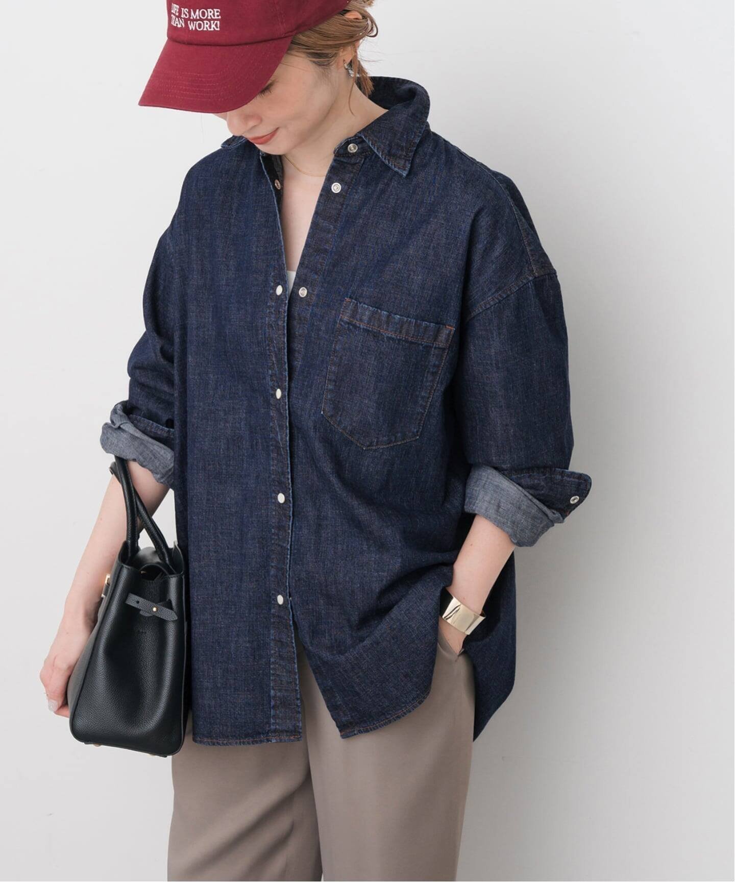 【スピック&スパン/Spick & Span】のライトオンスデニムルーズシャツ インテリア・キッズ・メンズ・レディースファッション・服の通販 founy(ファニー) 　ファッション　Fashion　レディースファッション　Fashion for Women　トップス・カットソー　Cut & Sew Tops　シャツ・ブラウス・オフィスカジュアル　Elegant Blouses & Button-Ups　秋　Autumn　シンプル　Simple, Minimal　ジャケット　Jacket, Outerwear　スマート　Smart, Elegant　デニム　Denim, Jeans Material　トレンド　Trend, Trending Now　おすすめ　Recommended / Our Picks　ブルー|ID: prp329100004792978 ipo3291000000034776934