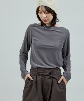 【フリークスストア/FREAK'S STORE】のベロアジャージ ボートネック トップス 25AW 人気、トレンドファッション・服の通販 founy(ファニー) ファッション Fashion レディースファッション Fashion for Women トップス・カットソー Cut & Sew Tops ベロアトップス Velour Tops / Velvet-Look Items 2025年 2025 2025-2026秋冬・A/W Autumn/Winter 2025–26 AW25–26 冬 Winter / This Winter なめらか Smooth, Silky Texture インナー Innerwear カットソー Cut and Sewn Top コンパクト Compact, Small Size シンプル Simple, Minimal ストレッチ Stretch, Stretchy Fabric フィット Fit, Slim Fit ベロア Velour, Soft Velvet エレガント 上品 Elegant A/W・秋冬 Autumn/Winter |ID:prp329100004793316