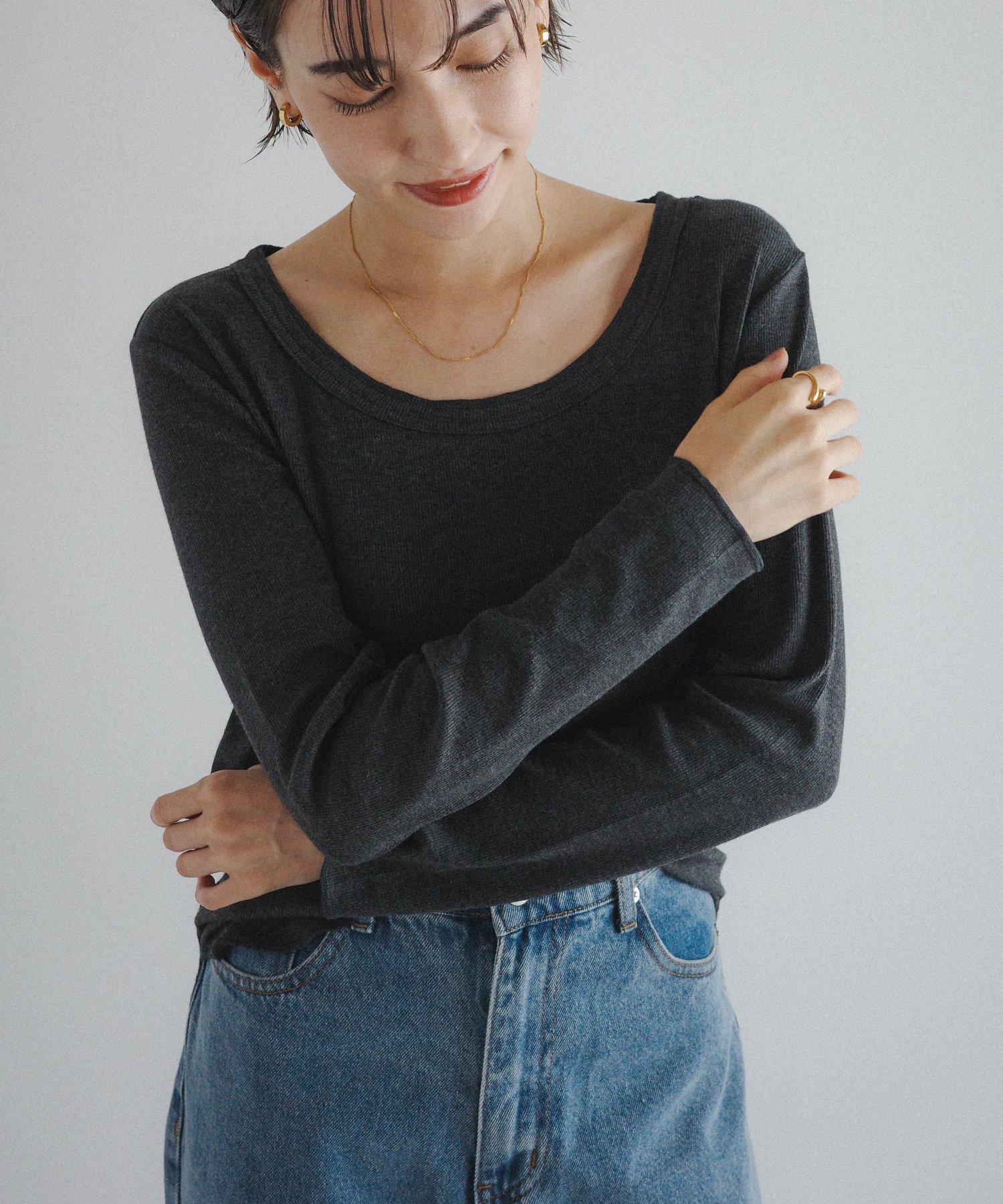 【アンドミー/andme】のテレコリブ ラウンドネック プルオーバー evernavy エバーネイビー インテリア・キッズ・メンズ・レディースファッション・服の通販 founy(ファニー) 　ファッション　Fashion　レディースファッション　Fashion for Women　トップス・カットソー　Cut & Sew Tops　カジュアルプルオーバー・ニットトップス　Pullovers & Knit Tops / Casual Pullovers　アクリル　Acrylic Material　インナー　Innerwear　コンパクト　Compact, Small Size　ジャケット　Jacket, Outerwear　ストレッチ　Stretch, Stretchy Fabric　タンク　Tank Top, Sleeveless Top　長袖　Long Sleeve, Full Sleeve　ハイネック　High Neck, Mock Neck　ベーシック　Basic, Essential　ラウンド　Round, Round Neck　エレガント 上品　Elegant　チャコールグレー|ID: prp329100004793410 ipo3291000000034780266