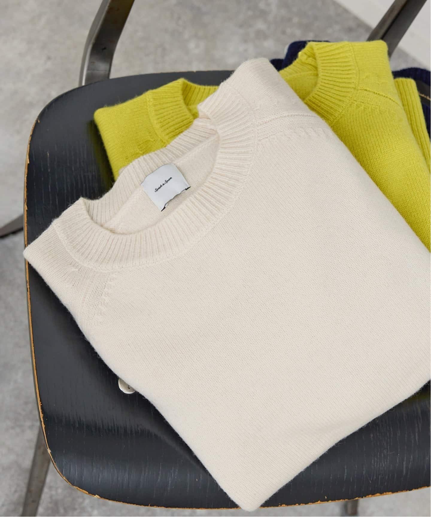 【スピック&スパン/Spick & Span】の《追加》ウールカシミヤ ラグランクルーネックニット インテリア・キッズ・メンズ・レディースファッション・服の通販 founy(ファニー) ファッション Fashion レディースファッション Fashion for Women トップス・カットソー Cut & Sew Tops ニット Knit Tops & Sweaters イエロー Yellow オレンジ Orange シンプル Simple, Minimal スリーブ Sleeve, Long Sleeve / Short Sleeve エレガント 上品 Elegant 定番 Standard, Basic Item ホワイト|ID: prp329100004793414 ipo3291000000034780321