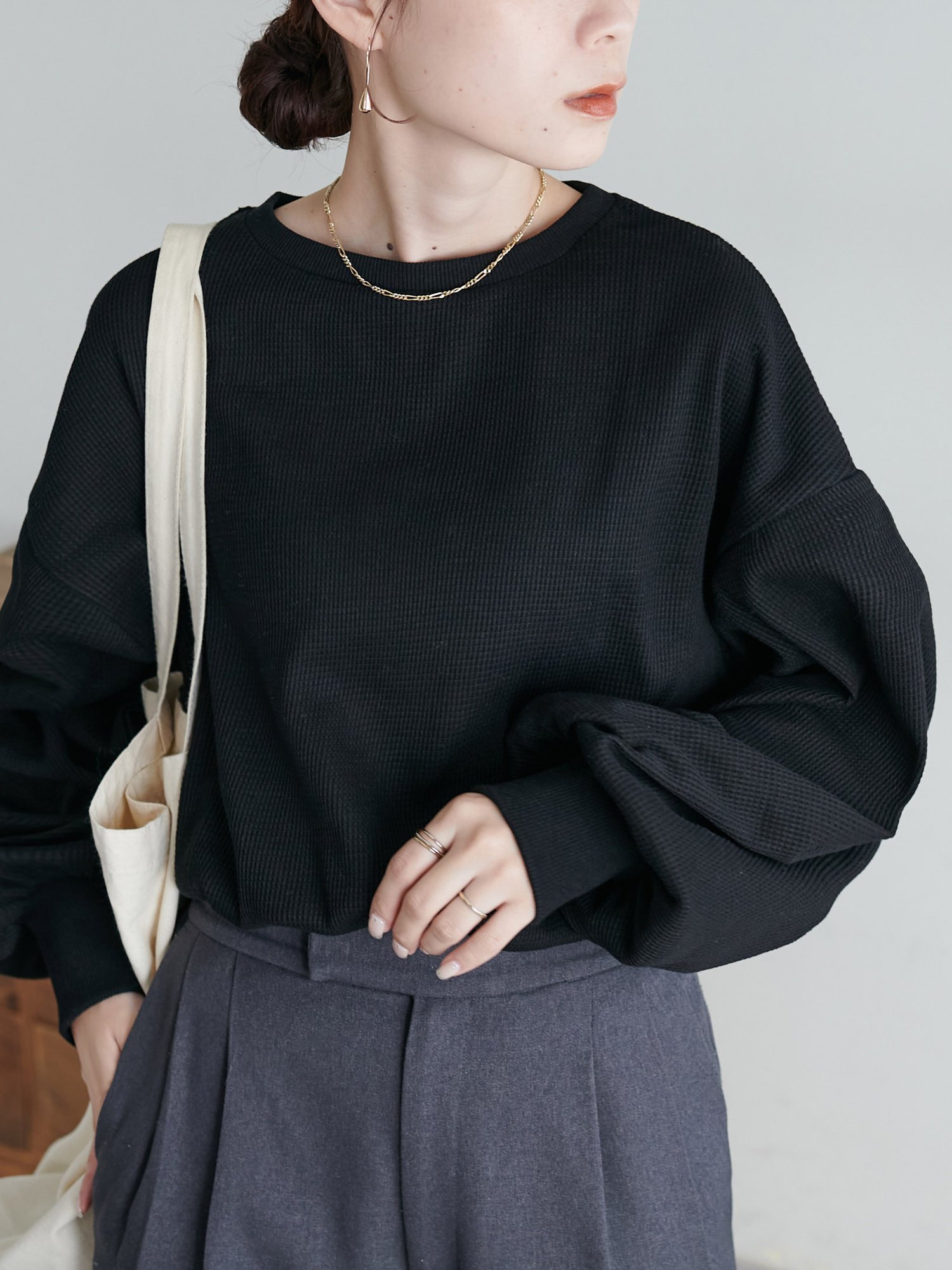 【ディスコート/Discoat】の【ベストセラー/WEB限定】ワッフルロングTシャツ インテリア・キッズ・メンズ・レディースファッション・服の通販 founy(ファニー) ファッション Fashion レディースファッション Fashion for Women アウター Coat / Outerwear Collection トップス・カットソー Cut & Sew Tops シャツ・ブラウス・オフィスカジュアル Elegant Blouses & Button-Ups ロングTシャツ・Tシャツ Longline T-Shirts & Tees ベスト&ジレ / 重ね着スタイル Vests & Gilets シンプル Simple, Minimal スリット Slit, Slit Detail ロング Long, Long-Length ワッフル Waffle, Waffle Knit ブラック|ID: prp329100004793418 ipo3291000000034780378