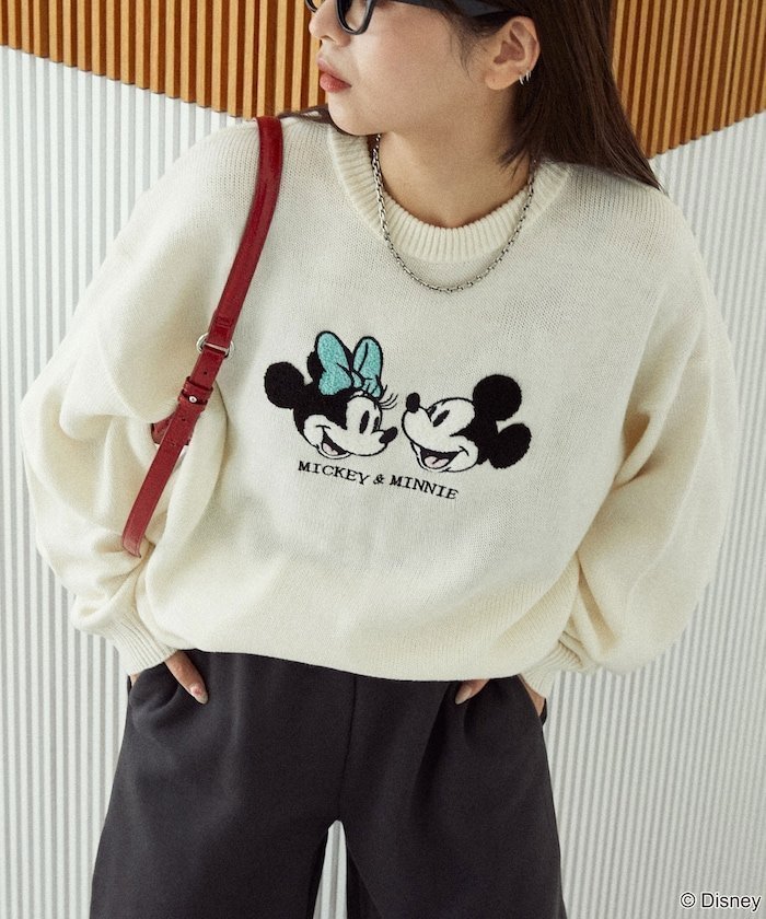 【フリークスストア/FREAK'S STORE】のMickey Mouse Minnie Mouse/ミッキーマウス ミニーマウス/相良刺繍 オーバーサイズニット 限定展開 25AW インテリア・キッズ・メンズ・レディースファッション・服の通販 founy(ファニー) https://founy.com/ ファッション Fashion レディースファッション Fashion for Women トップス・カットソー Cut & Sew Tops ニット Knit Tops & Sweaters 2025年 2025 2025-2026秋冬・A/W Autumn/Winter 2025–26 AW25–26 冬 Winter / This Winter おすすめ Recommended / Our Picks カーゴパンツ Cargo Pants, Utility Pants キャラクター Character, Licensed Characters デニム Denim, Jeans Material フェミニン Feminine, Girly ボトム Bottoms, Lower Wear ミドル Middle Length, Mid Height ミニスカート Mini Skirt, Short Skirt メンズ Men's, Menswear ワイド Wide, Wide Fit A/W・秋冬 Autumn/Winter |ID: prp329100004793519 ipo3291000000034781073