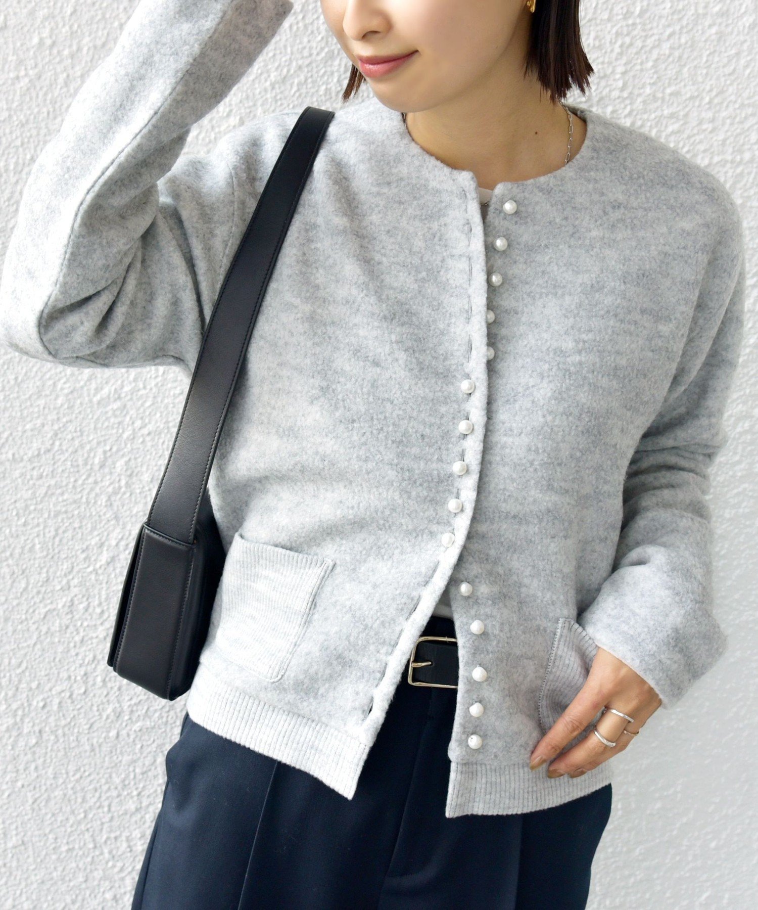 【シップス フォー ウィメン/SHIPS】の手洗い可能 パール モチーフ ボタン ジャッカル カーディガン インテリア・キッズ・メンズ・レディースファッション・服の通販 founy(ファニー) ファッション Fashion レディースファッション Fashion for Women トップス・カットソー Cut & Sew Tops カーディガン・羽織り Layered Style Cardigans アクリル Acrylic Material カットソー Cut and Sewn Top カーディガン Cardigan, Knitwear シルバー Silver, Metallic Silver ジャケット Jacket, Outerwear デニム Denim, Jeans Material パール Pearl, Pearl Accent フェミニン Feminine, Girly フロント Front, Front Design ポケット Pocket, Pocket Detail モチーフ Motif, Design Theme エレガント 上品 Elegant 2025年 2025 2025-2026秋冬・A/W Autumn/Winter 2025–26 AW25–26 シルバーグレー|ID: prp329100004793534 ipo3291000000034781193