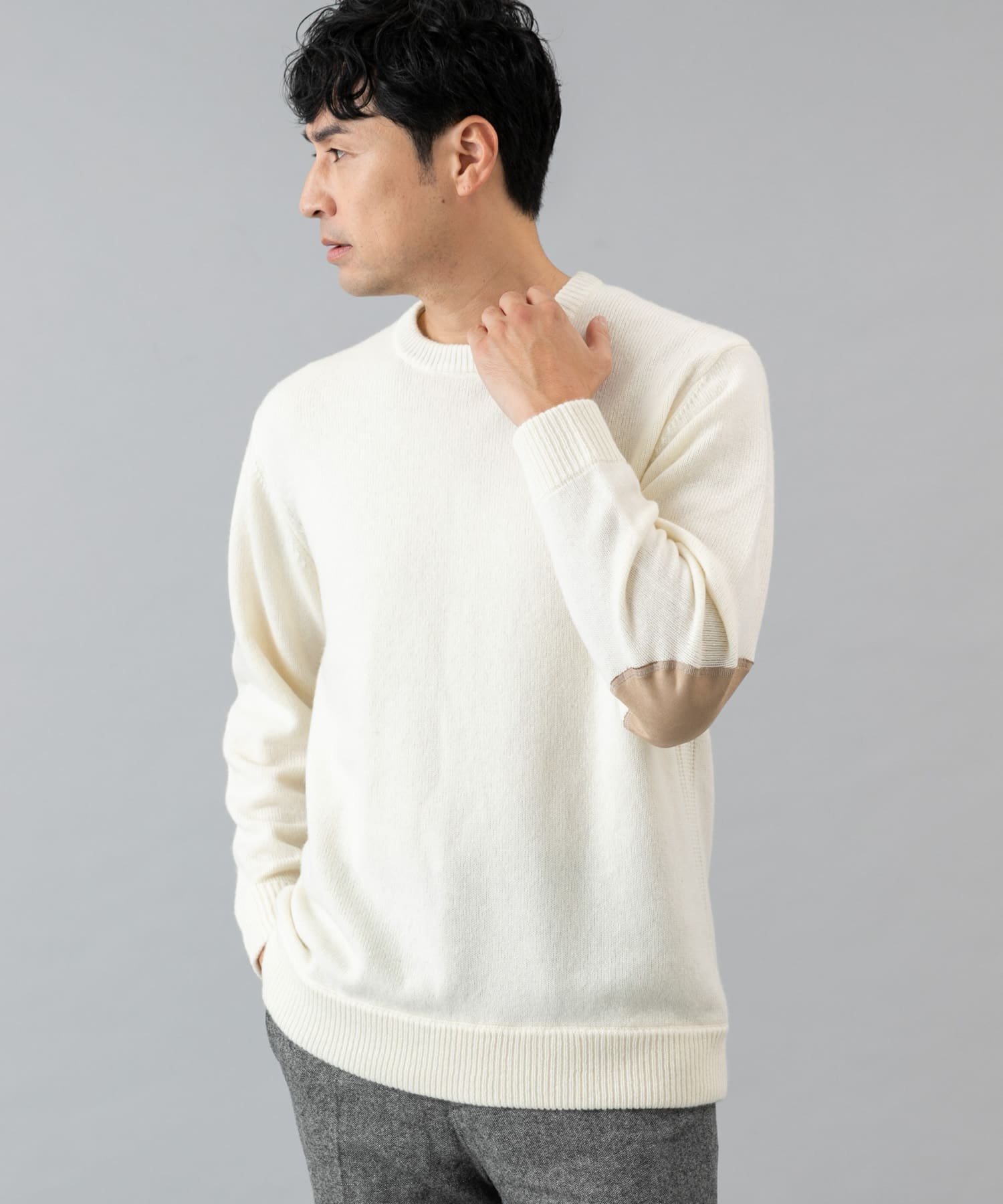 【アーバンリサーチ ロッソ/URBAN RESEARCH ROSSO / MEN】の『XLサイズあり』ハミルトンラムズウールエルボーパッチニット インテリア・キッズ・メンズ・レディースファッション・服の通販 founy(ファニー) ファッション Fashion メンズファッション Fashion for Men インナー Innerwear オータム Autumn Fashion スタンダード Standard, Basic フィット Fit, Slim Fit ベーシック Basic, Essential モダン Modern, Contemporary A/W・秋冬 Autumn/Winter 冬 Winter / This Winter エレガント 上品 Elegant 2025年 2025 2025-2026秋冬・A/W Autumn/Winter 2025–26 AW25–26 WHITE|ID: prp329100004793545 ipo3291000000034781282