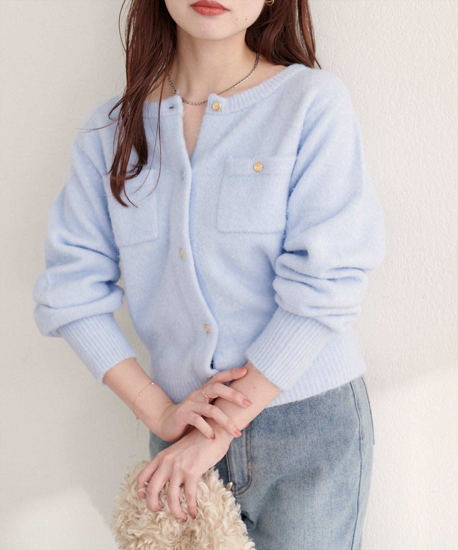 【ナチュラルクチュール/natural couture】のスフレヤーン金釦ポケ付きカーディガン インテリア・キッズ・メンズ・レディースファッション・服の通販 founy(ファニー) ファッション Fashion レディースファッション Fashion for Women トップス・カットソー Cut & Sew Tops カーディガン・羽織り Layered Style Cardigans アクセサリー Fashion Accessories カットソー Cut and Sewn Top カーディガン Cardigan, Knitwear クラシカル Classical, Vintage-Inspired シューズ Shoes, Footwear シンプル Simple, Minimal スニーカー Sneakers, Trainers ダウン Down, Puffer デニム Denim, Jeans Material バレエ Ballet, Ballet Style フェミニン Feminine, Girly フレア Flare, Flared フロント Front, Front Design ポケット Pocket, Pocket Detail リラックス Relax, Relaxed Fit ワイド Wide, Wide Fit 再入荷 Restock / Back in Stock エレガント 上品 Elegant 2025年 2025 2025-2026秋冬・A/W Autumn/Winter 2025–26 AW25–26 サックスブルー|ID: prp329100004793598 ipo3291000000034781685