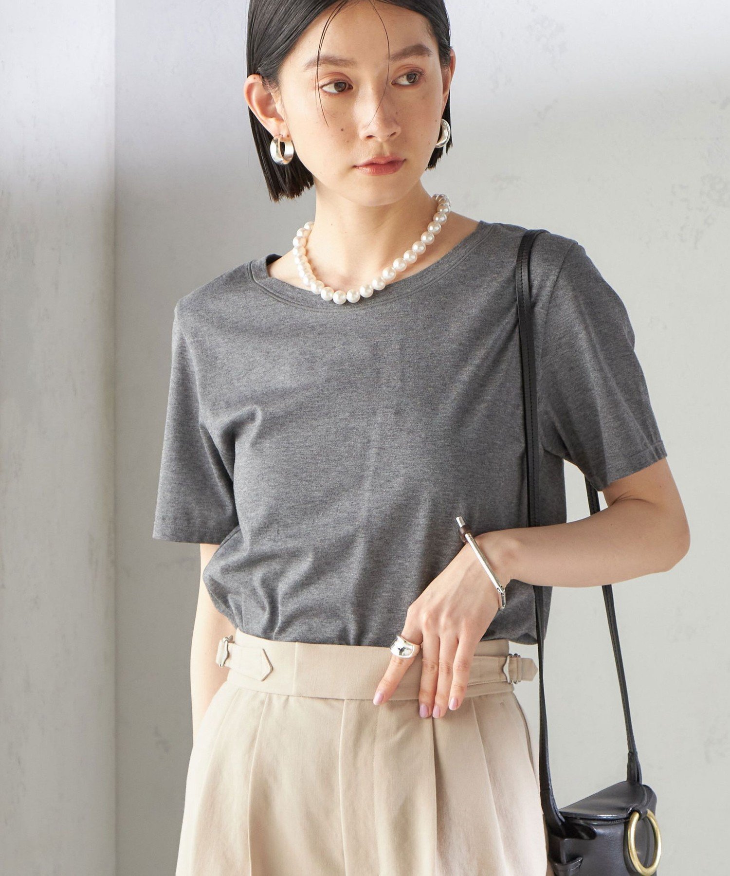 【シップス フォー ウィメン/SHIPS】のギザコットン ベーシック TEE インテリア・キッズ・メンズ・レディースファッション・服の通販 founy(ファニー) ファッション Fashion レディースファッション Fashion for Women インナー Innerwear カーディガン Cardigan, Knitwear シルケット Silket, Silky Cotton シンプル Simple, Minimal ジャケット Jacket, Outerwear デコルテ Décolleté, Neckline デニム Denim, Jeans Material フラット Flat, Flat Shoes ベーシック Basic, Essential ボトム Bottoms, Lower Wear ワイド Wide, Wide Fit 2025年 2025 2025春夏・S/S Spring/Summer 2025 SS25 ダークグレー|ID: prp329100004793642 ipo3291000000034781940