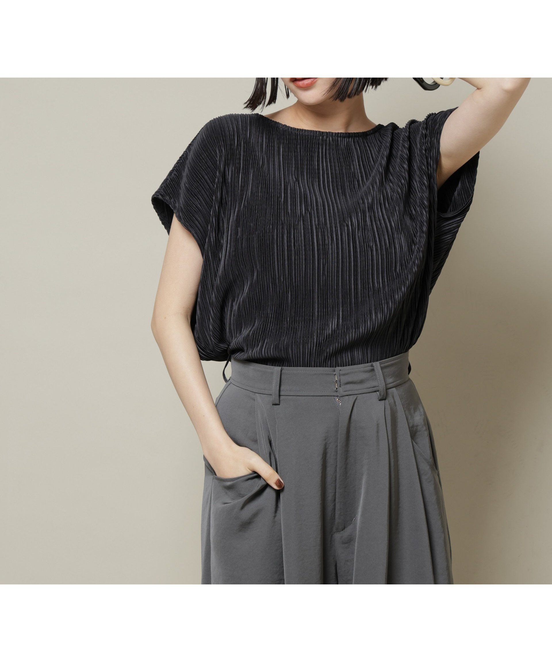 【ナノ ユニバース/nano universe】のランダムプリーツカットフレンチスリーブトップス(セットアップ可) インテリア・キッズ・メンズ・レディースファッション・服の通販 founy(ファニー) ファッション Fashion レディースファッション Fashion for Women トップス・カットソー Cut & Sew Tops セットアップ Matching Sets レディーストップス・ブラウス Tops & Blouses / Assorted Women's Tops インナー Innerwear オケージョン Occasion Wear カットソー Cut and Sewn Top シンプル Simple, Minimal ジャケット Jacket, Outerwear スリーブ Sleeve, Long Sleeve / Short Sleeve セットアップ Set-Up, Coordinated Outfit フレンチ French, French Style プリーツ Pleats, Pleated ベーシック Basic, Essential ボトム Bottoms, Lower Wear ランダム Random, Irregular アウトレット Outlet / Clearance おすすめ Recommended / Our Picks エレガント 上品 Elegant 2025年 2025 2025-2026秋冬・A/W Autumn/Winter 2025–26 AW25–26 ブラック|ID: prp329100004793668 ipo3291000000034782091