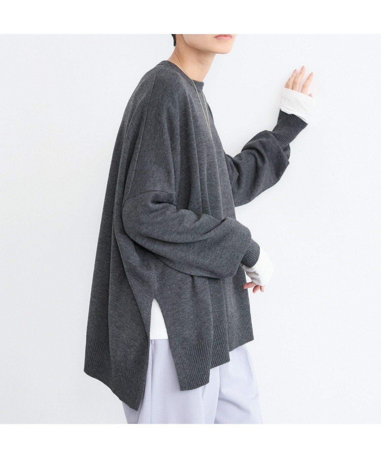 【バンヤードストーム/BARNYARDSTORM】のハイゲージクルーポンチョニット【WEB限定カラー】 インテリア・キッズ・メンズ・レディースファッション・服の通販 founy(ファニー) ファッション Fashion レディースファッション Fashion for Women アウター Coat / Outerwear Collection ポンチョ・ケープコート Ponchos & Capes トップス・カットソー Cut & Sew Tops ニット Knit Tops & Sweaters おすすめ Recommended / Our Picks イエロー Yellow シンプル Simple, Minimal スリット Slit, Slit Detail デニム Denim, Jeans Material ドレープ Drape, Draping Fabric 人気 Popular, Best Seller 防寒 Cold Protection, Winter-Ready チャコール|ID: prp329100004793669 ipo3291000000034929068