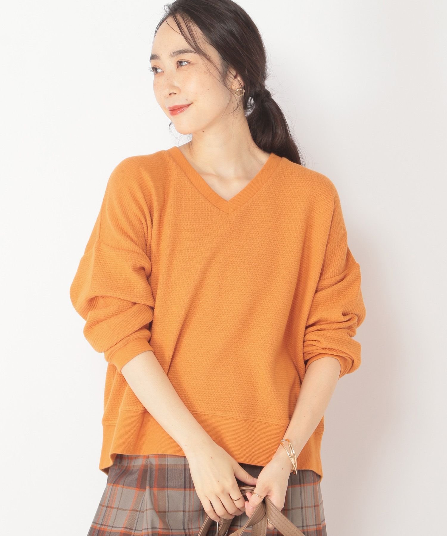 【スタディオ クリップ/studio CLIP】のポコポコVネックプルオーバー 人気、トレンドファッション・服の通販 founy(ファニー) ファッション Fashion レディースファッション Fashion for Women トップス・カットソー Cut & Sew Tops カジュアルプルオーバー・ニットトップス Pullovers & Knit Tops / Casual Pullovers Vネックトップス V-Neck Tops / V-Cut Neckline Shirts おすすめ Recommended / Our Picks インナー Innerwear カットソー Cut and Sewn Top スカーチョ Skacho, Skirt-Pants デニム Denim, Jeans Material トレンド Trend, Trending Now ワイド Wide, Wide Fit 定番 Standard, Basic Item other-1|ID: prp329100004793795 ipo3291000000034782969