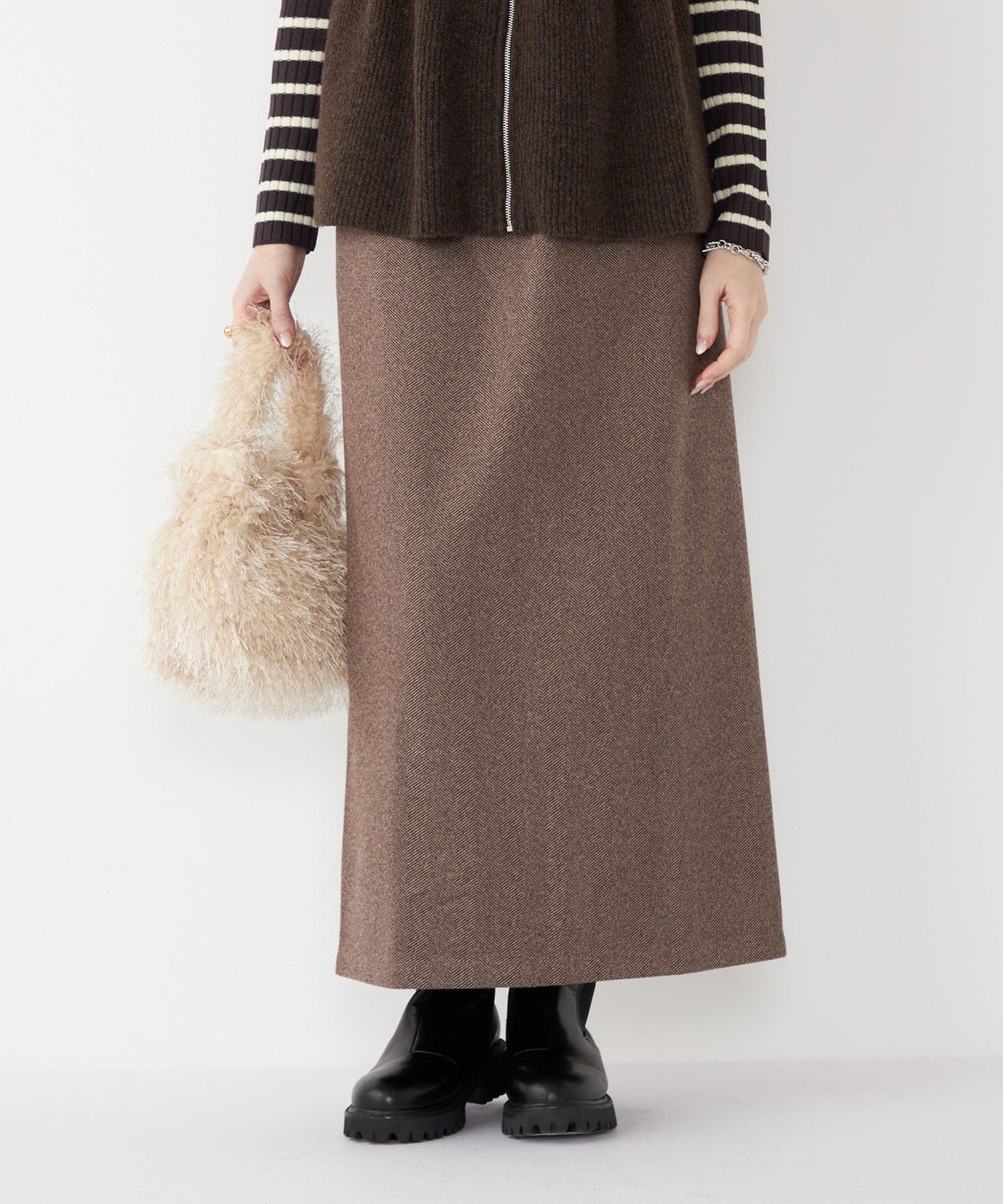 【シップス フォー ウィメン/SHIPS】のSHIPS Colors 手洗い可能 ジャージー へリボーン / チェック タイトスカート インテリア・キッズ・メンズ・レディースファッション・服の通販 founy(ファニー) ファッション Fashion レディースファッション Fashion for Women スカート Skirts ウォーム Warm Fabric クラシカル Classical, Vintage-Inspired ジャケット Jacket, Outerwear スウェット / スエット Sweatshirt, Sweatwear タイトスカート Pencil Skirt, Tight Skirt チェック Check, Plaid, Tartan フィット Fit, Slim Fit ベーシック Basic, Essential メンズ Men's, Menswear ループ Loop, Loop Knit A/W・秋冬 Autumn/Winter アウトレット Outlet / Clearance おすすめ Recommended / Our Picks ビジネス 仕事 通勤 Business / Work / Commuting 2025年 2025 2025-2026秋冬・A/W Autumn/Winter 2025–26 AW25–26 ブラウン|ID: prp329100004793893 ipo3291000000034783556