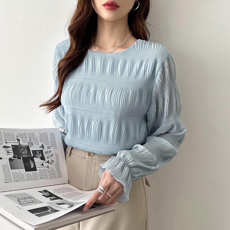 【ココモモ/COCOMOMO】の【新色登場!】 透け感シャーリング ブラウス シフォン フリル ラウンドネック インテリア・キッズ・メンズ・レディースファッション・服の通販 founy(ファニー) ファッション Fashion レディースファッション Fashion for Women トップス・カットソー Cut & Sew Tops シャツ・ブラウス・オフィスカジュアル Elegant Blouses & Button-Ups シアー Sheer, See-Through シフォン Chiffon, Lightweight Fabric シャーリング Shirring, Ruched フリル Frill, Ruffle ラウンド Round, Round Neck スカイブルー|ID: prp329100004793960 ipo3291000000034901574